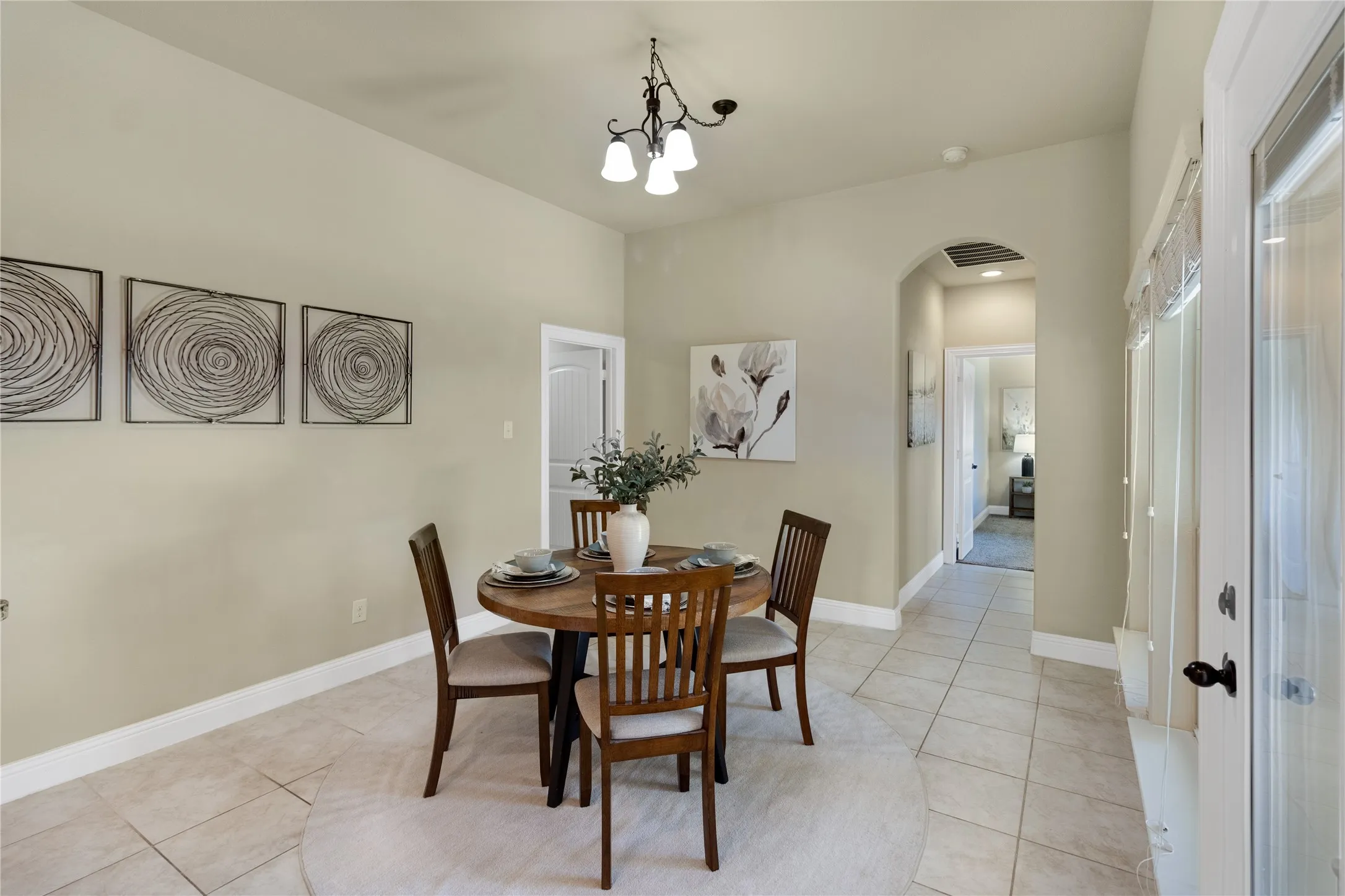 Single Family Residence For Rent in Rockwall County , 3921 Cameron Lane, Rockwall, Texas 75087, 4 Bedroom, 3 Bathroom, 2 Garage spaces, 2,692 Sqft, built in 2016, mls#21343084, Real Estate Agent in Rockwall, Homes For Rent in Rockwall county, Homes For Rent in Rockwall, Realtor in Rockwall Texas, Real Estate Brokerage Independent Realty Texas, Luminita Cordes Realtor