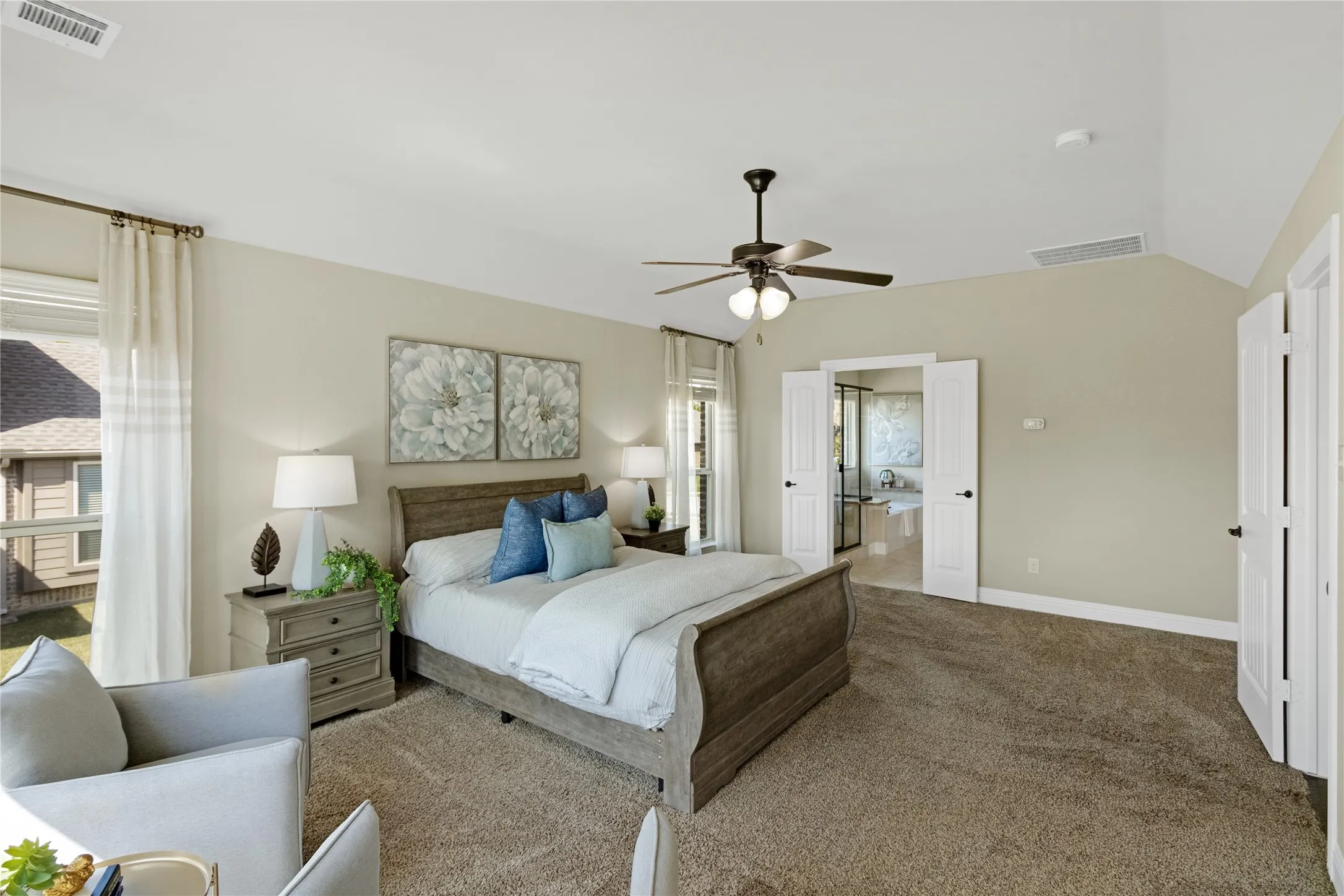 Single Family Residence For Rent in Rockwall County , 3921 Cameron Lane, Rockwall, Texas 75087, 4 Bedroom, 3 Bathroom, 2 Garage spaces, 2,692 Sqft, built in 2016, mls#21343084, Real Estate Agent in Rockwall, Homes For Rent in Rockwall county, Homes For Rent in Rockwall, Realtor in Rockwall Texas, Real Estate Brokerage Independent Realty Texas, Luminita Cordes Realtor