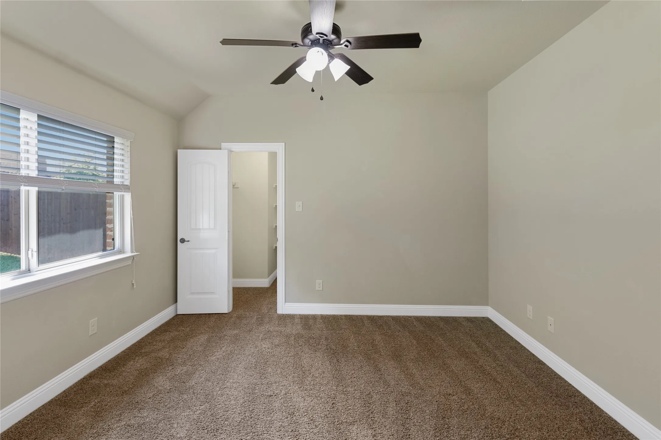 Single Family Residence For Rent in Rockwall County , 3921 Cameron Lane, Rockwall, Texas 75087, 4 Bedroom, 3 Bathroom, 2 Garage spaces, 2,692 Sqft, built in 2016, mls#21343084, Real Estate Agent in Rockwall, Homes For Rent in Rockwall county, Homes For Rent in Rockwall, Realtor in Rockwall Texas, Real Estate Brokerage Independent Realty Texas, Luminita Cordes Realtor