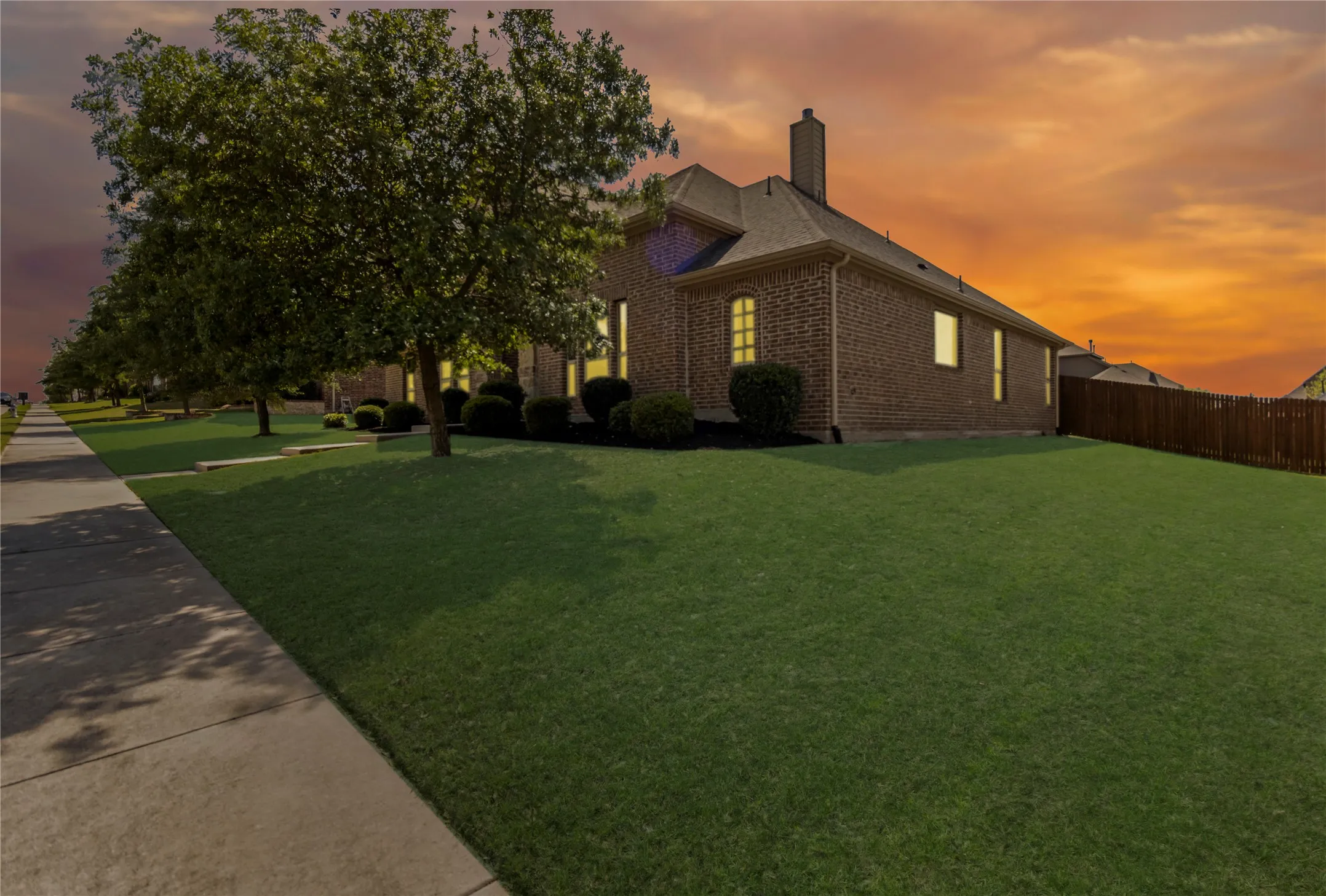 Single Family Residence For Rent in Rockwall County , 3921 Cameron Lane, Rockwall, Texas 75087, 4 Bedroom, 3 Bathroom, 2 Garage spaces, 2,692 Sqft, built in 2016, mls#21343084, Real Estate Agent in Rockwall, Homes For Rent in Rockwall county, Homes For Rent in Rockwall, Realtor in Rockwall Texas, Real Estate Brokerage Independent Realty Texas, Luminita Cordes Realtor