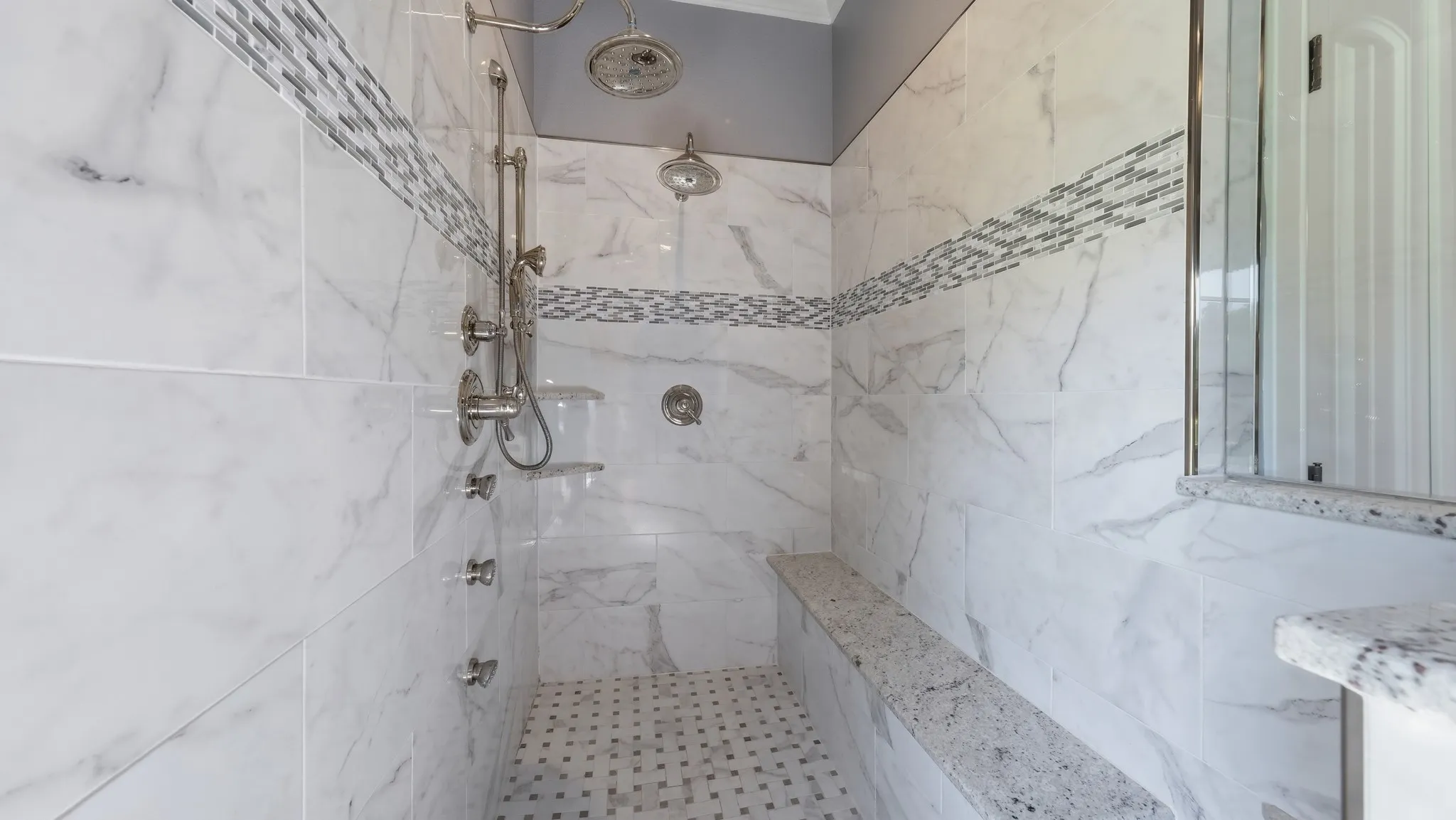 Single Family Residence For Sale in Parker County , 241 Pinnacle Peak Lane, Weatherford, Texas 76087, 3 Bedroom, 4 Bathroom, 3 Garage spaces, 3,417 Sqft, built in 2001, mls#21323733, Real Estate Agent in Weatherford, Homes For Sale in Parker county, Homes For Sale in Weatherford, Realtor in Weatherford Texas, Real Estate Brokerage Independent Realty Texas, Luminita Cordes Realtor