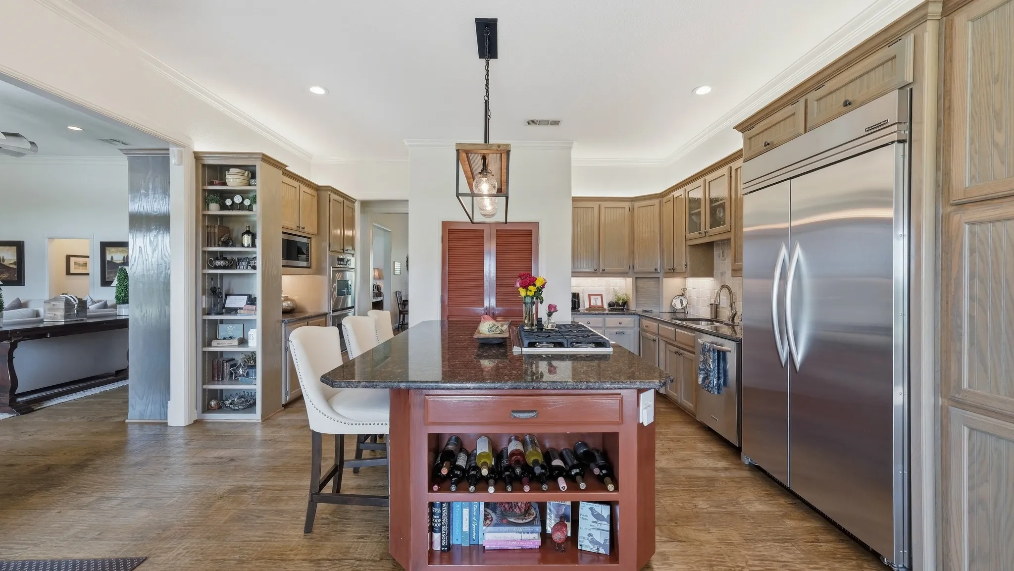 Single Family Residence For Sale in Parker County , 241 Pinnacle Peak Lane, Weatherford, Texas 76087, 3 Bedroom, 4 Bathroom, 3 Garage spaces, 3,417 Sqft, built in 2001, mls#21323733, Real Estate Agent in Weatherford, Homes For Sale in Parker county, Homes For Sale in Weatherford, Realtor in Weatherford Texas, Real Estate Brokerage Independent Realty Texas, Luminita Cordes Realtor