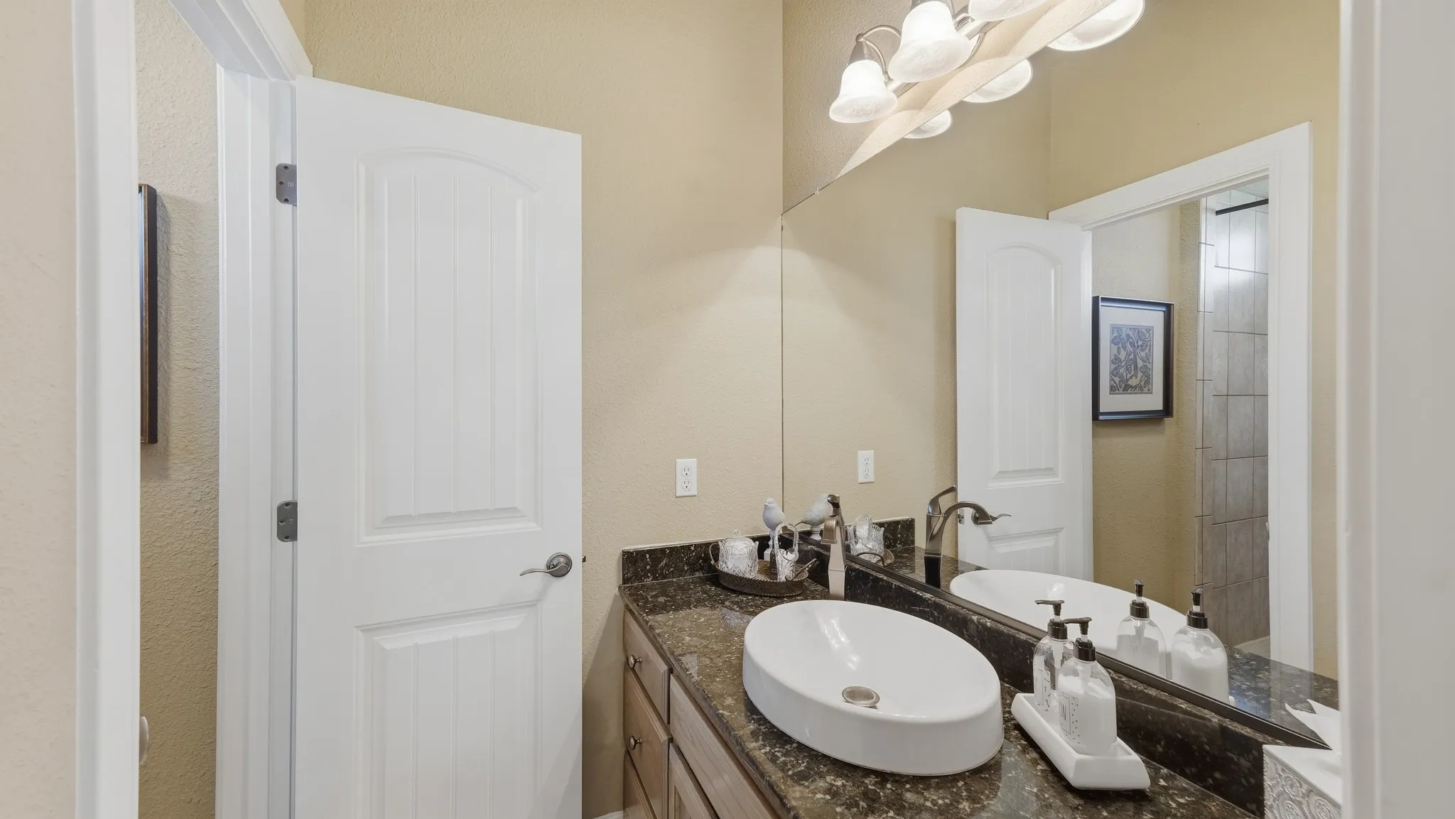 Single Family Residence For Sale in Parker County , 241 Pinnacle Peak Lane, Weatherford, Texas 76087, 3 Bedroom, 4 Bathroom, 3 Garage spaces, 3,417 Sqft, built in 2001, mls#21323733, Real Estate Agent in Weatherford, Homes For Sale in Parker county, Homes For Sale in Weatherford, Realtor in Weatherford Texas, Real Estate Brokerage Independent Realty Texas, Luminita Cordes Realtor