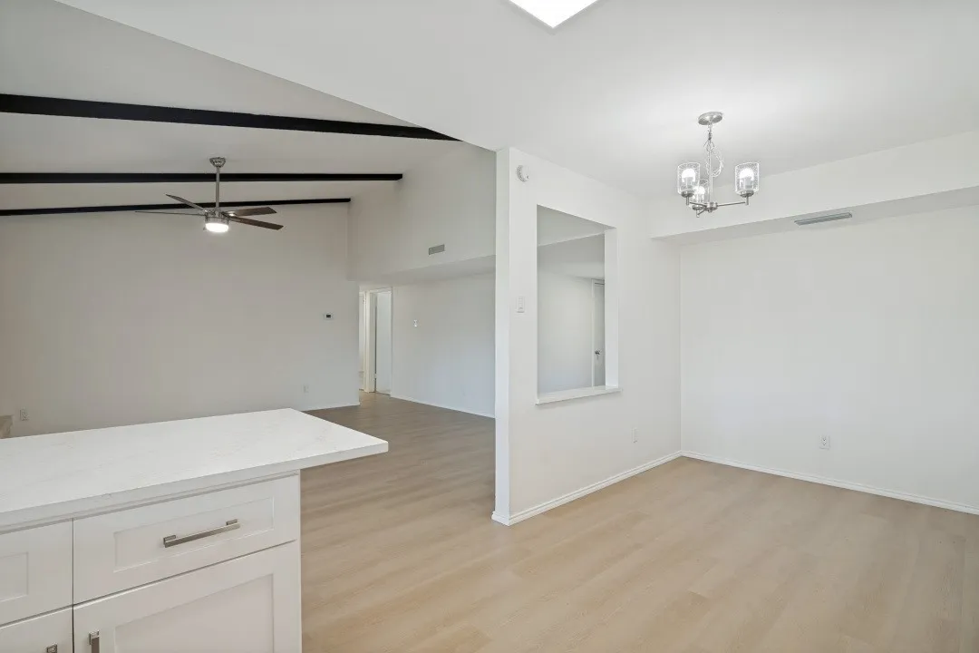 Single Family Residence For Sale in Dallas County , 3126 High Plateau, Garland, Texas 75044, 3 Bedroom, 2 Bathroom, 2 Garage spaces, 1,530 Sqft, built in 1971, mls#21347677, Real Estate Agent in Garland, Homes For Sale in Dallas county, Homes For Sale in Garland, Realtor in Garland Texas, Real Estate Brokerage Independent Realty Texas, Luminita Cordes Realtor