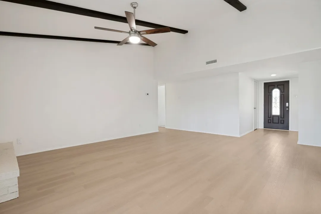 Single Family Residence For Sale in Dallas County , 3126 High Plateau, Garland, Texas 75044, 3 Bedroom, 2 Bathroom, 2 Garage spaces, 1,530 Sqft, built in 1971, mls#21347677, Real Estate Agent in Garland, Homes For Sale in Dallas county, Homes For Sale in Garland, Realtor in Garland Texas, Real Estate Brokerage Independent Realty Texas, Luminita Cordes Realtor