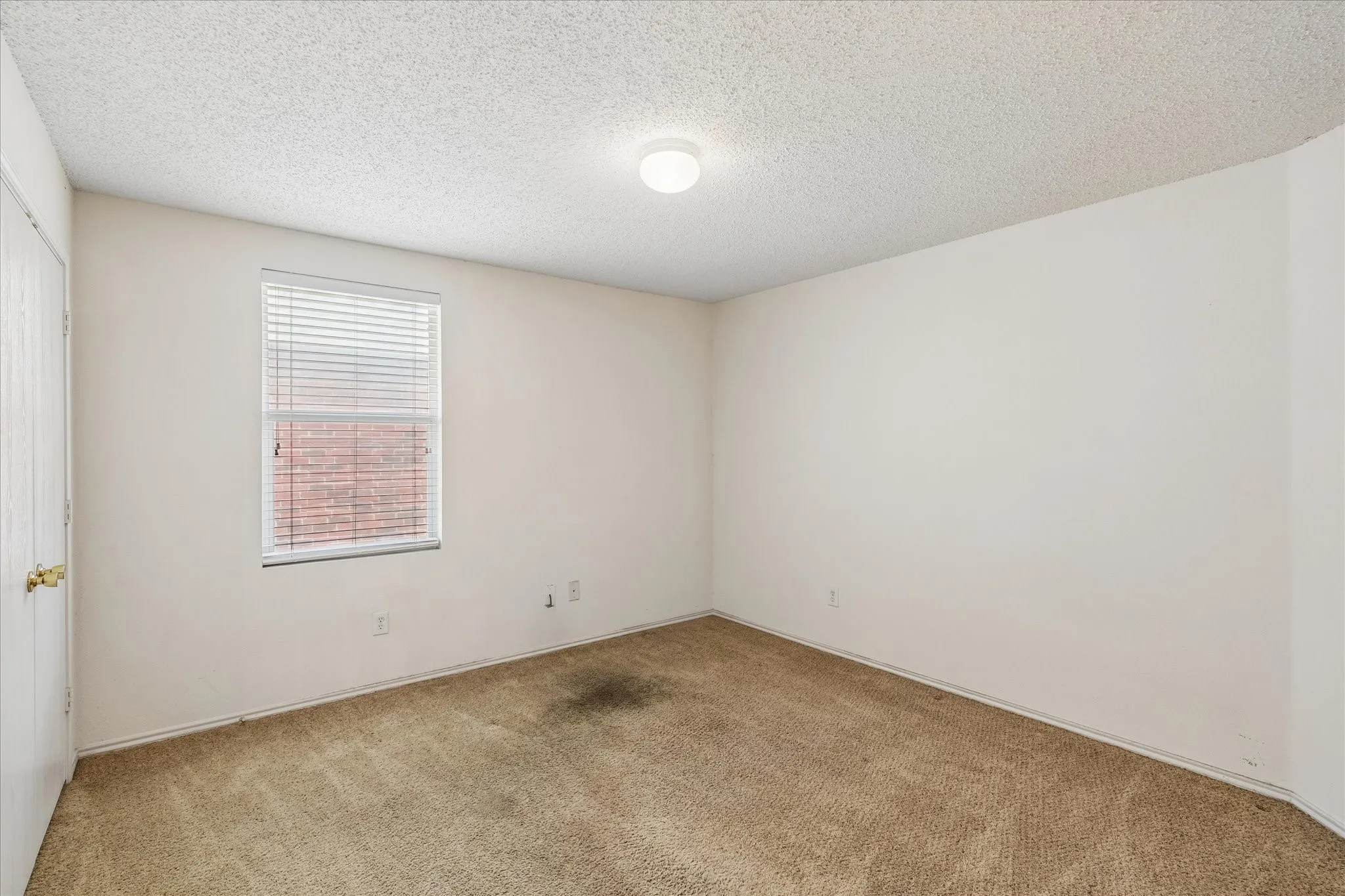 Single Family Residence For Sale in Tarrant County , 5160 Gold Basin Road, Fort Worth, Texas 76179, 3 Bedroom, 2 Bathroom, 2 Garage spaces, 1,920 Sqft, built in 2004, mls#21347686, Real Estate Agent in Fort Worth, Homes For Sale in Tarrant county, Homes For Sale in Fort Worth, Realtor in Fort Worth Texas, Real Estate Brokerage Independent Realty Texas, Luminita Cordes Realtor