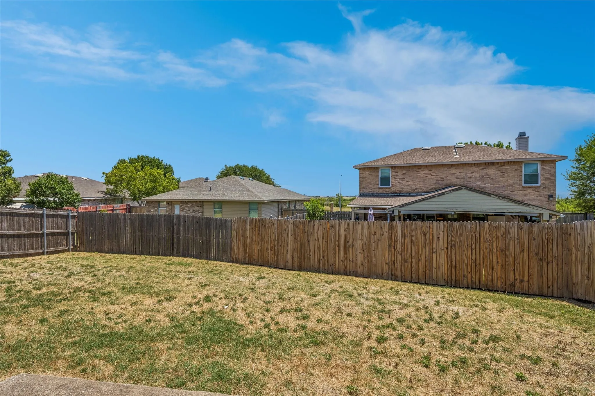Single Family Residence For Sale in Tarrant County , 5160 Gold Basin Road, Fort Worth, Texas 76179, 3 Bedroom, 2 Bathroom, 2 Garage spaces, 1,920 Sqft, built in 2004, mls#21347686, Real Estate Agent in Fort Worth, Homes For Sale in Tarrant county, Homes For Sale in Fort Worth, Realtor in Fort Worth Texas, Real Estate Brokerage Independent Realty Texas, Luminita Cordes Realtor