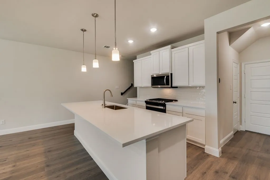 Townhouse For Sale in Dallas County , 8309 Bayside Drive, Rowlett, Texas 75088, 3 Bedroom, 3 Bathroom, 2 Garage spaces, 1,914 Sqft, built in 2026, mls#21347040, Real Estate Agent in Rowlett, Homes For Sale in Dallas county, Homes For Sale in Rowlett, Realtor in Rowlett Texas, Real Estate Brokerage Independent Realty Texas, Luminita Cordes Realtor