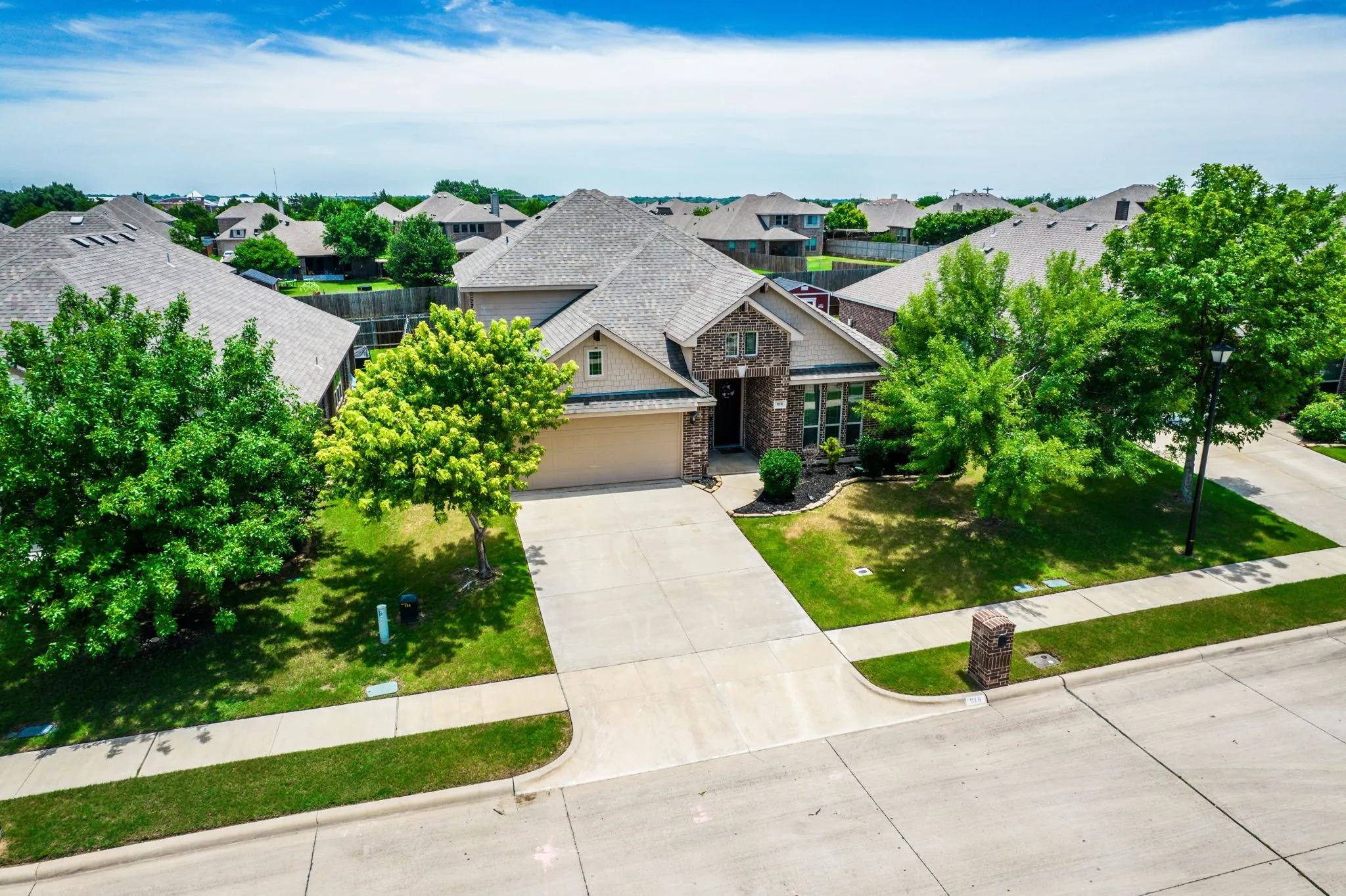 Single Family Residence For Sale in Ellis County , 918 Newcastle Drive, Midlothian, Texas 76065, 4 Bedroom, 3 Bathroom, 2 Garage spaces, 2,759 Sqft, built in 2014, mls#21346623, Real Estate Agent in Midlothian, Homes For Sale in Ellis county, Homes For Sale in Midlothian, Realtor in Midlothian Texas, Real Estate Brokerage Independent Realty Texas, Luminita Cordes Realtor