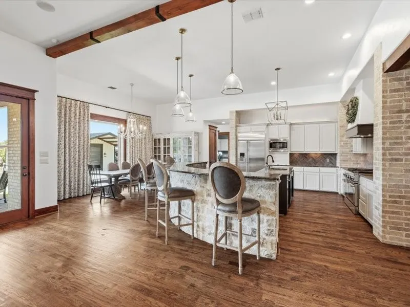 Single Family Residence For Sale in Denton County , 712 Frenchtown Road, Argyle, Texas 76226, 4 Bedroom, 5 Bathroom, 8 Garage spaces, 3,969 Sqft, built in 2007, mls#21346403, Real Estate Agent in Argyle, Homes For Sale in Denton county, Homes For Sale in Argyle, Realtor in Argyle Texas, Real Estate Brokerage Independent Realty Texas, Luminita Cordes Realtor