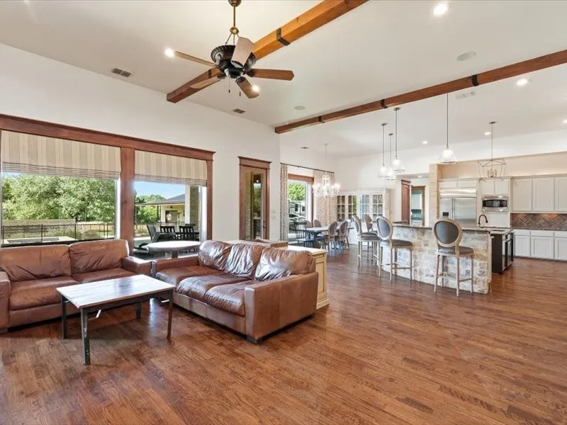 Single Family Residence For Sale in Denton County , 712 Frenchtown Road, Argyle, Texas 76226, 4 Bedroom, 5 Bathroom, 8 Garage spaces, 3,969 Sqft, built in 2007, mls#21346403, Real Estate Agent in Argyle, Homes For Sale in Denton county, Homes For Sale in Argyle, Realtor in Argyle Texas, Real Estate Brokerage Independent Realty Texas, Luminita Cordes Realtor