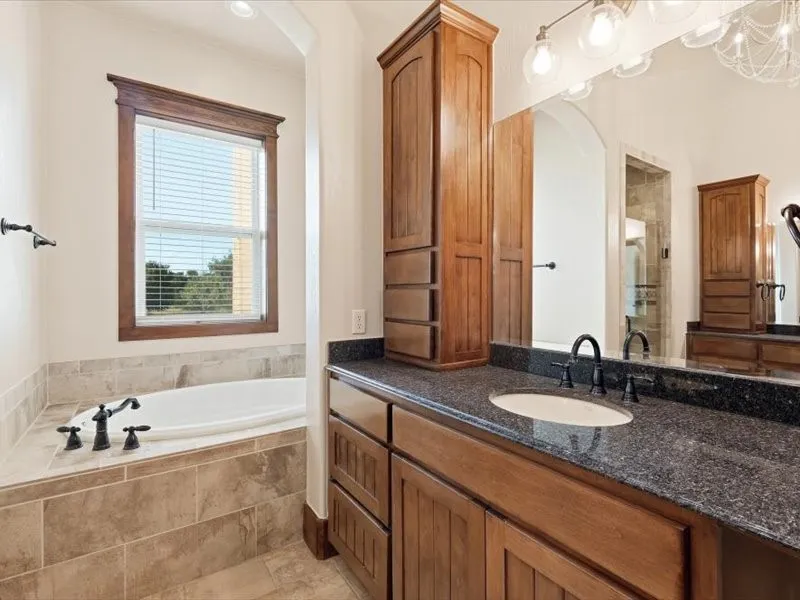 Single Family Residence For Sale in Denton County , 712 Frenchtown Road, Argyle, Texas 76226, 4 Bedroom, 5 Bathroom, 8 Garage spaces, 3,969 Sqft, built in 2007, mls#21346403, Real Estate Agent in Argyle, Homes For Sale in Denton county, Homes For Sale in Argyle, Realtor in Argyle Texas, Real Estate Brokerage Independent Realty Texas, Luminita Cordes Realtor