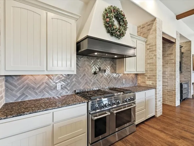 Single Family Residence For Sale in Denton County , 712 Frenchtown Road, Argyle, Texas 76226, 4 Bedroom, 5 Bathroom, 8 Garage spaces, 3,969 Sqft, built in 2007, mls#21346403, Real Estate Agent in Argyle, Homes For Sale in Denton county, Homes For Sale in Argyle, Realtor in Argyle Texas, Real Estate Brokerage Independent Realty Texas, Luminita Cordes Realtor