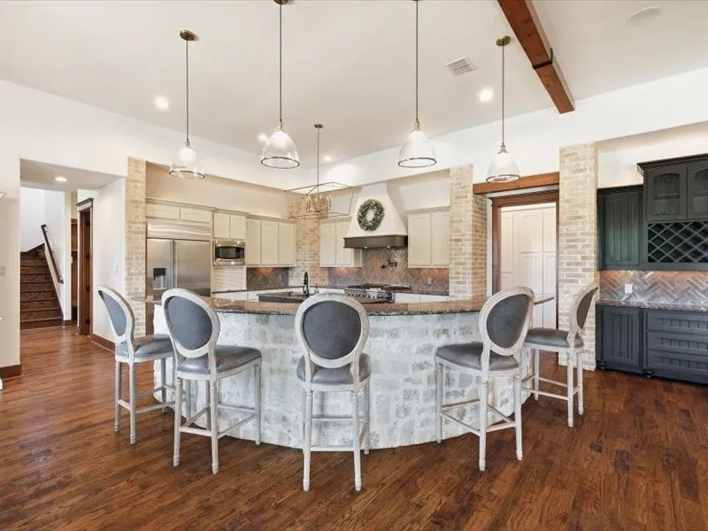 Single Family Residence For Sale in Denton County , 712 Frenchtown Road, Argyle, Texas 76226, 4 Bedroom, 5 Bathroom, 8 Garage spaces, 3,969 Sqft, built in 2007, mls#21346403, Real Estate Agent in Argyle, Homes For Sale in Denton county, Homes For Sale in Argyle, Realtor in Argyle Texas, Real Estate Brokerage Independent Realty Texas, Luminita Cordes Realtor