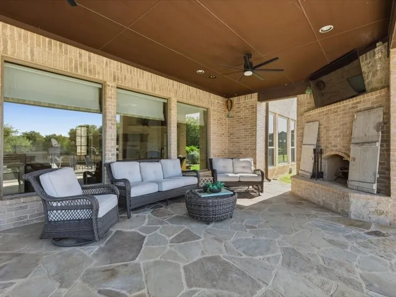 Single Family Residence For Sale in Denton County , 712 Frenchtown Road, Argyle, Texas 76226, 4 Bedroom, 5 Bathroom, 8 Garage spaces, 3,969 Sqft, built in 2007, mls#21346403, Real Estate Agent in Argyle, Homes For Sale in Denton county, Homes For Sale in Argyle, Realtor in Argyle Texas, Real Estate Brokerage Independent Realty Texas, Luminita Cordes Realtor