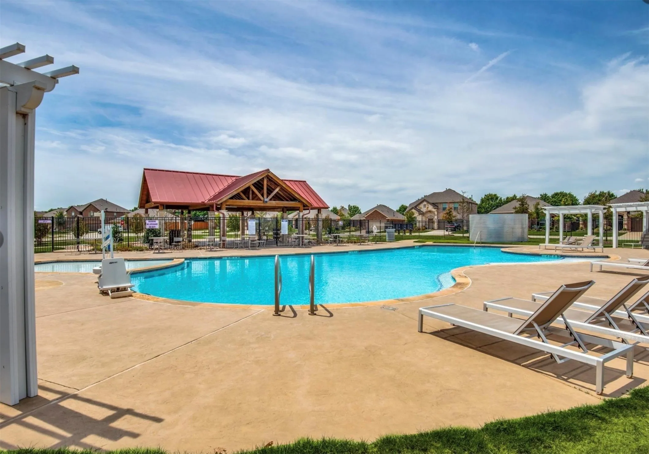 Single Family Residence For Rent in Denton County , 2929 Brazos Drive, Little Elm, Texas 75068, 4 Bedroom, 2 Bathroom, 2 Garage spaces, 1,872 Sqft, built in 2018, mls#21347389, Real Estate Agent in Little Elm, Homes For Rent in Denton county, Homes For Rent in Little Elm, Realtor in Little Elm Texas, Real Estate Brokerage Independent Realty Texas, Luminita Cordes Realtor