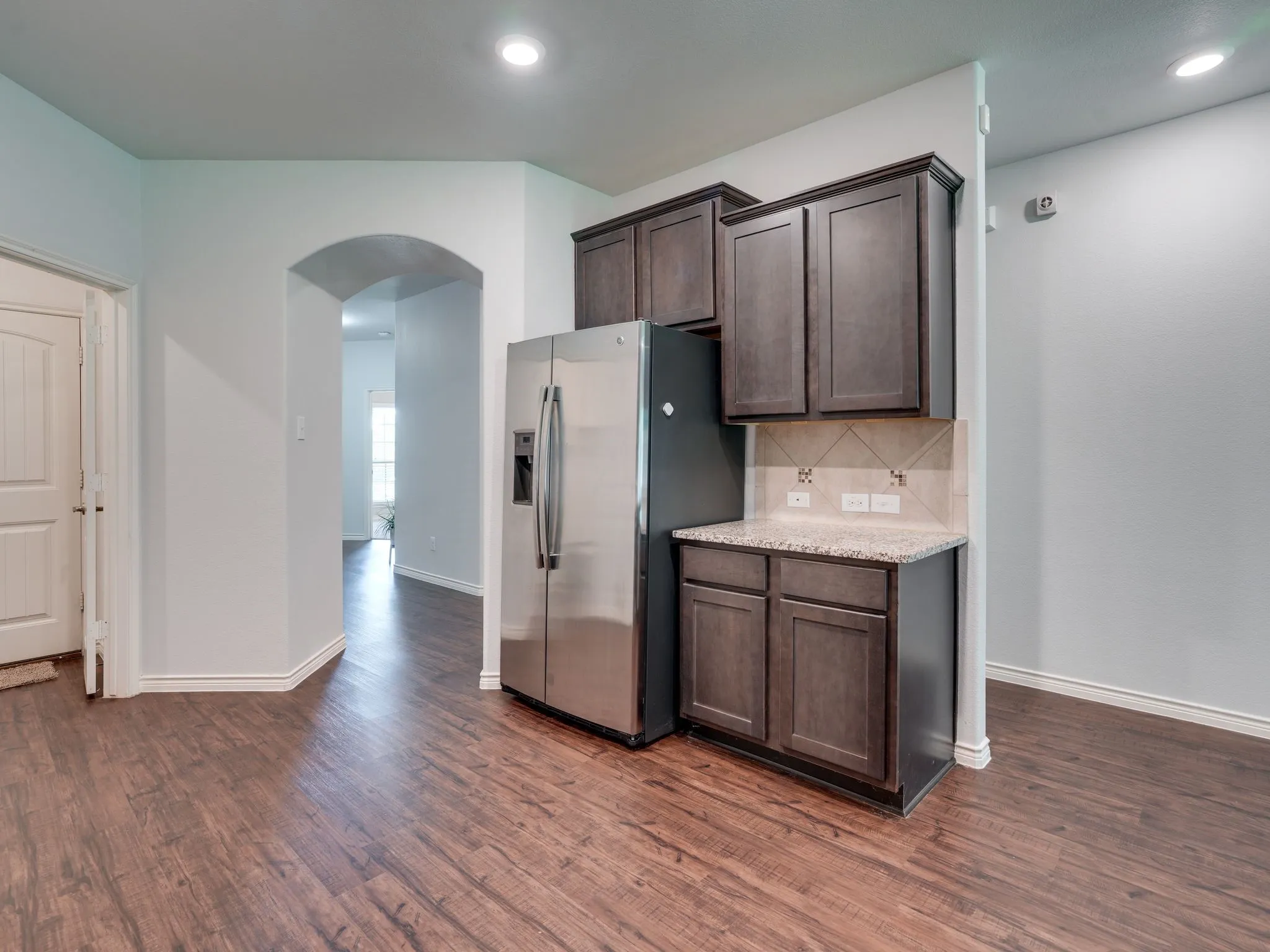 Single Family Residence For Rent in Denton County , 2929 Brazos Drive, Little Elm, Texas 75068, 4 Bedroom, 2 Bathroom, 2 Garage spaces, 1,872 Sqft, built in 2018, mls#21347389, Real Estate Agent in Little Elm, Homes For Rent in Denton county, Homes For Rent in Little Elm, Realtor in Little Elm Texas, Real Estate Brokerage Independent Realty Texas, Luminita Cordes Realtor