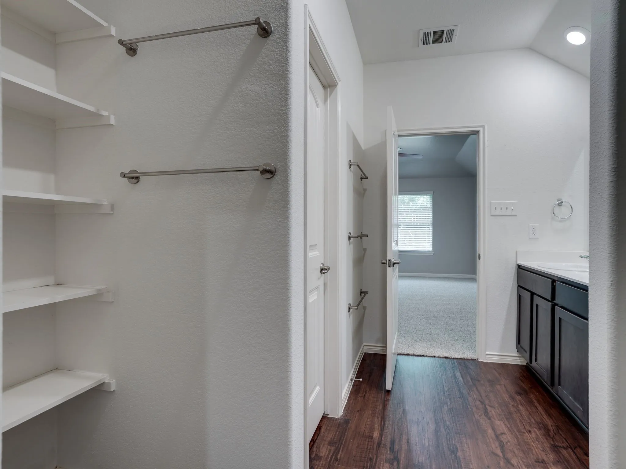 Single Family Residence For Rent in Denton County , 2929 Brazos Drive, Little Elm, Texas 75068, 4 Bedroom, 2 Bathroom, 2 Garage spaces, 1,872 Sqft, built in 2018, mls#21347389, Real Estate Agent in Little Elm, Homes For Rent in Denton county, Homes For Rent in Little Elm, Realtor in Little Elm Texas, Real Estate Brokerage Independent Realty Texas, Luminita Cordes Realtor