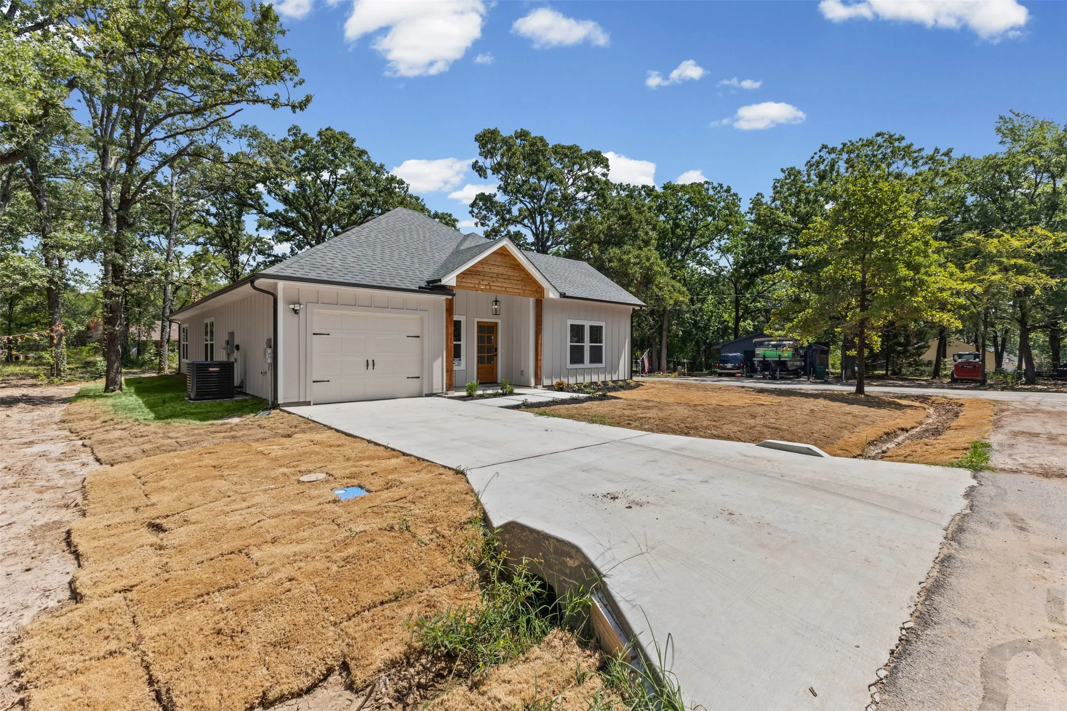 Single Family Residence For Sale in Henderson County , 113 Nina Street, Payne Springs, Texas 75156, 3 Bedroom, 3 Bathroom, 1 Garage spaces, 1,692 Sqft, built in 2026, mls#21347215, Real Estate Agent in Payne Springs, Homes For Sale in Henderson county, Homes For Sale in Payne Springs, Realtor in Payne Springs Texas, Real Estate Brokerage Independent Realty Texas, Luminita Cordes Realtor