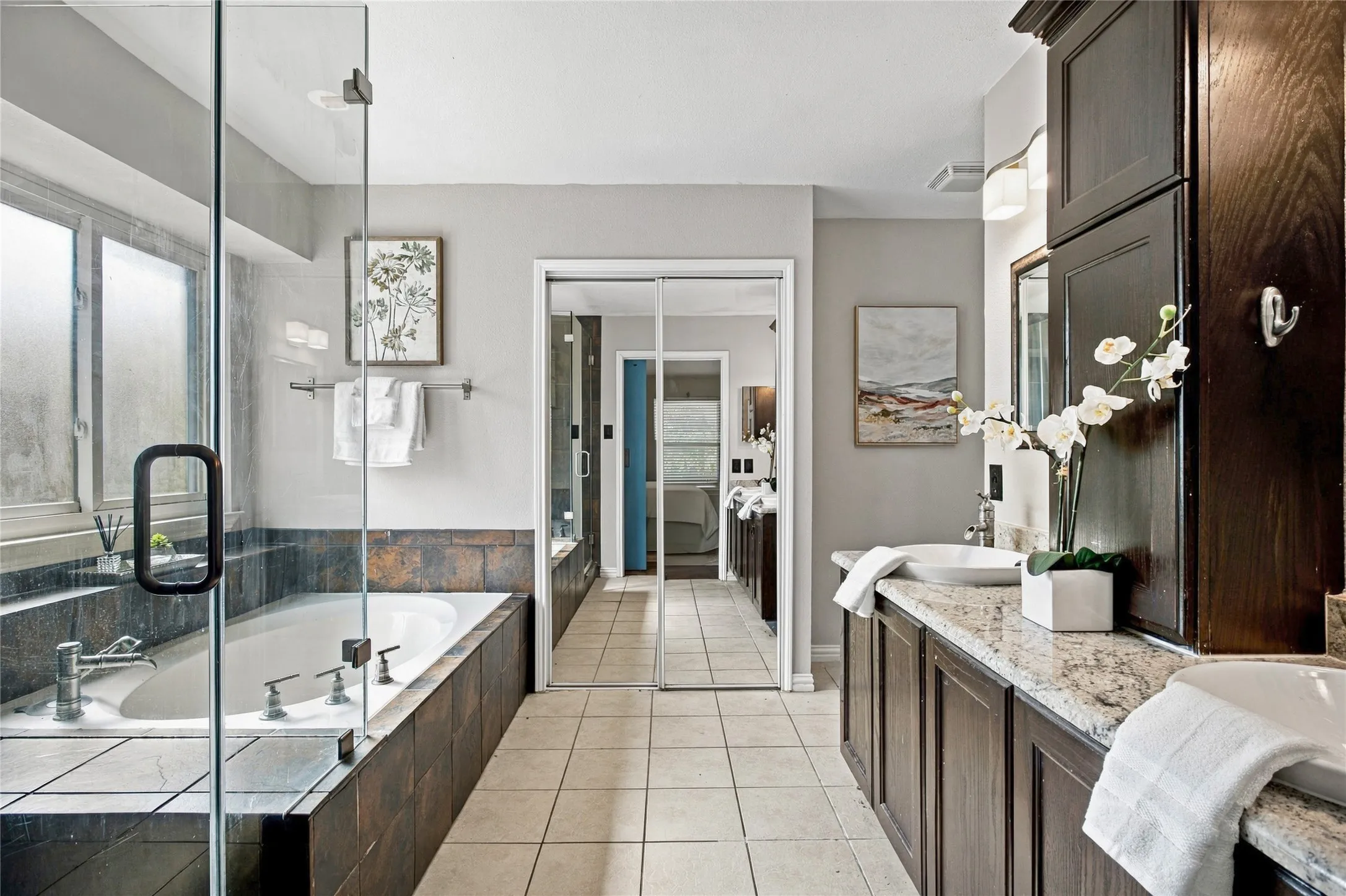 Single Family Residence For Sale in Denton County , 2060 Briarcliff Road, Lewisville, Texas 75067, 4 Bedroom, 3 Bathroom, 2 Garage spaces, 2,418 Sqft, built in 1989, mls#21347679, Real Estate Agent in Lewisville, Homes For Sale in Denton county, Homes For Sale in Lewisville, Realtor in Lewisville Texas, Real Estate Brokerage Independent Realty Texas, Luminita Cordes Realtor