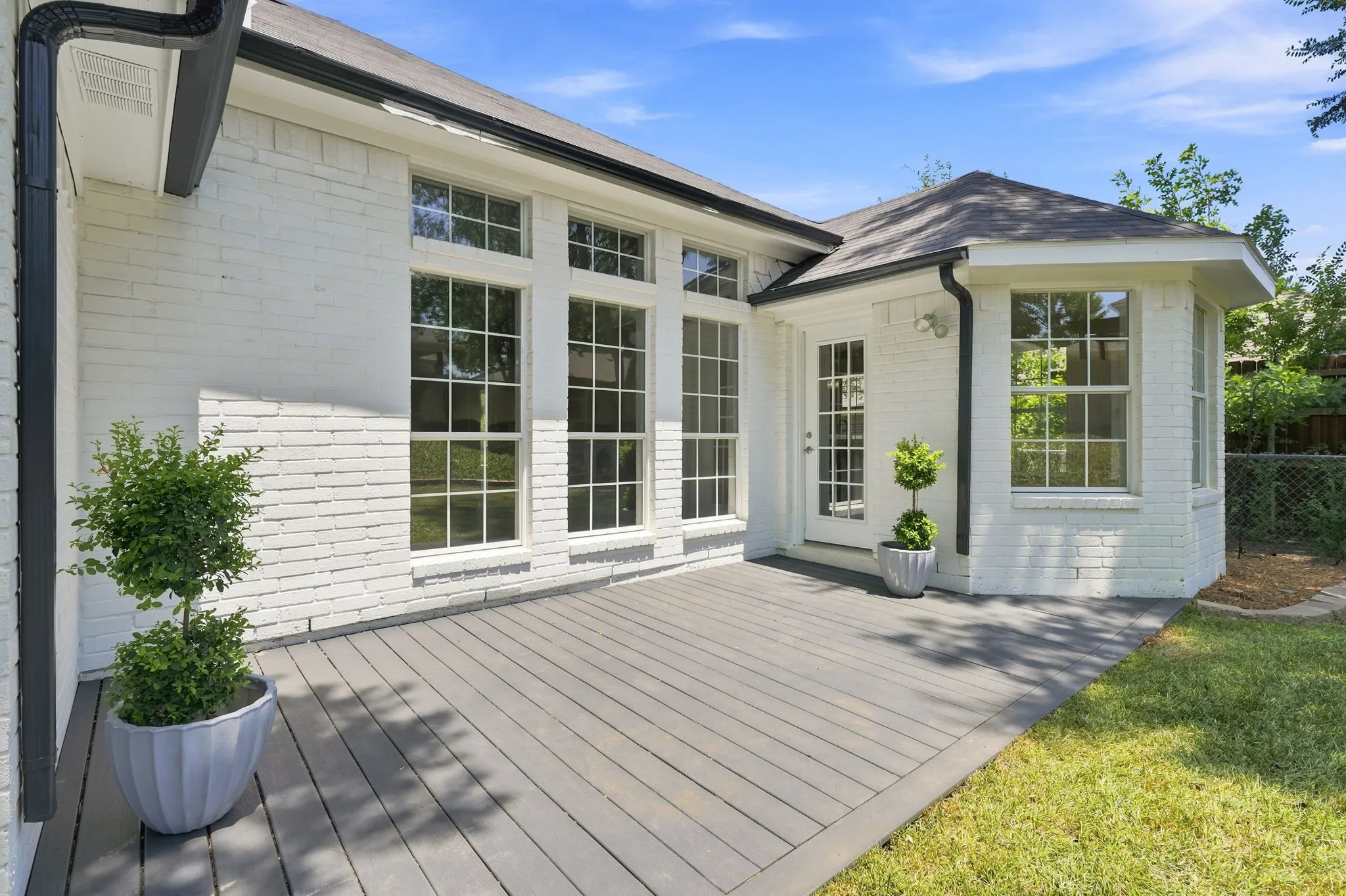 Single Family Residence For Sale in Tarrant County , 902 Santa Cruz, Keller, Texas 76248, 3 Bedroom, 2 Bathroom, 2 Garage spaces, 1,896 Sqft, built in 1992, mls#21345927, Real Estate Agent in Keller, Homes For Sale in Tarrant county, Homes For Sale in Keller, Realtor in Keller Texas, Real Estate Brokerage Independent Realty Texas, Luminita Cordes Realtor