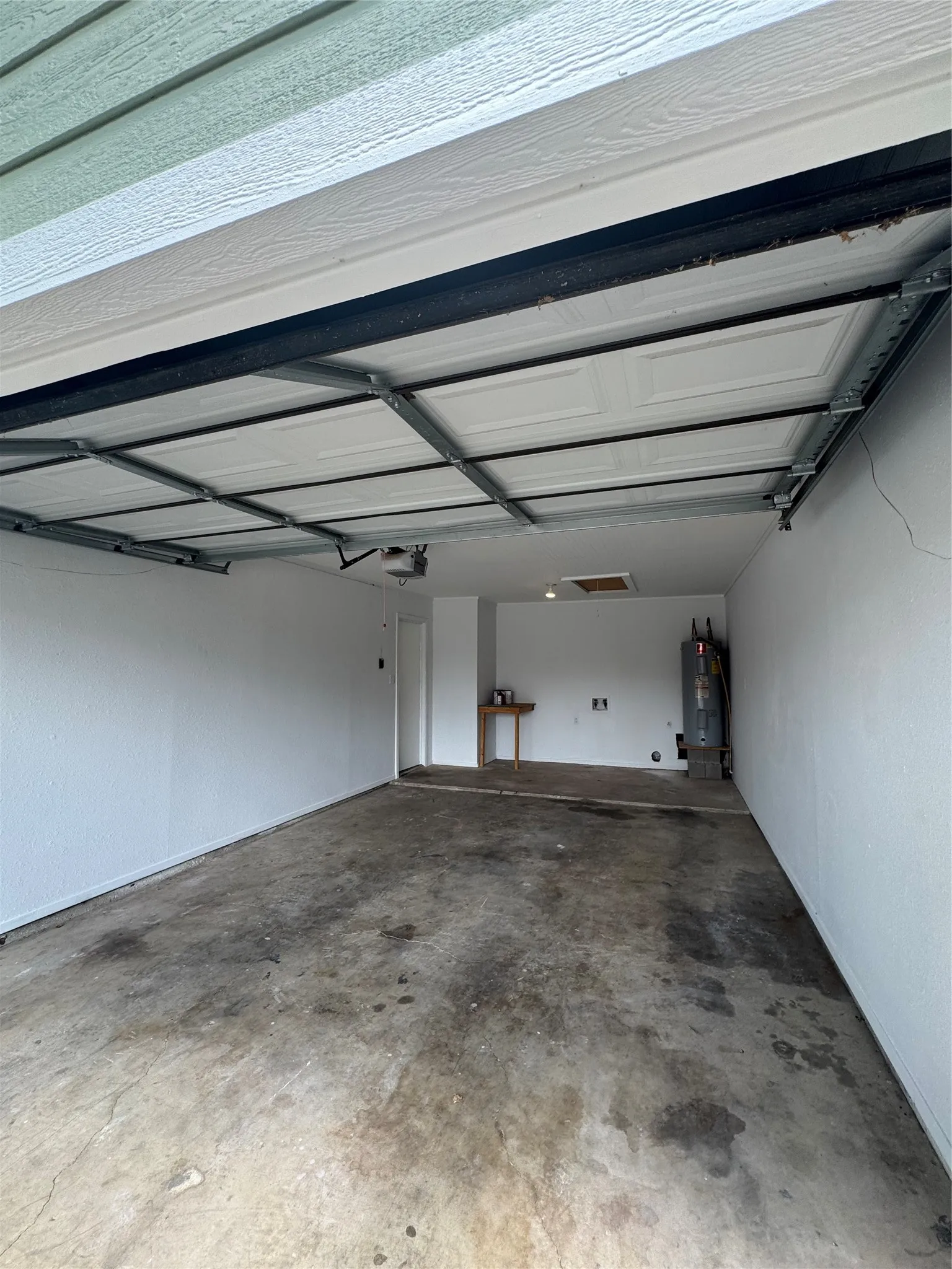 Single Family Residence For Sale in Taylor County , 3650 Radcliff Road, Abilene, Texas 79602, 2 Bedroom, 2 Bathroom, 1 Garage spaces, 884 Sqft, built in 1982, mls#21347683, Real Estate Agent in Abilene, Homes For Sale in Taylor county, Homes For Sale in Abilene, Realtor in Abilene Texas, Real Estate Brokerage Independent Realty Texas, Luminita Cordes Realtor