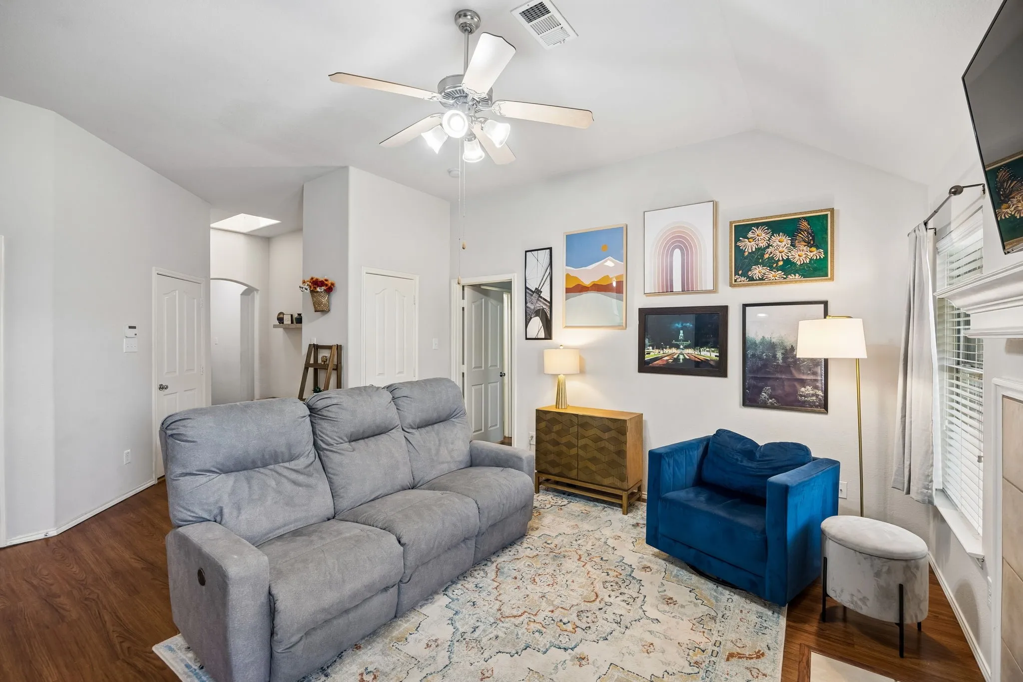 Single Family Residence For Sale in Denton County , 1705 Canvasback Drive, Aubrey, Texas 76227, 3 Bedroom, 2 Bathroom, 2 Garage spaces, 1,198 Sqft, built in 2005, mls#21347419, Real Estate Agent in Aubrey, Homes For Sale in Denton county, Homes For Sale in Aubrey, Realtor in Aubrey Texas, Real Estate Brokerage Independent Realty Texas, Luminita Cordes Realtor
