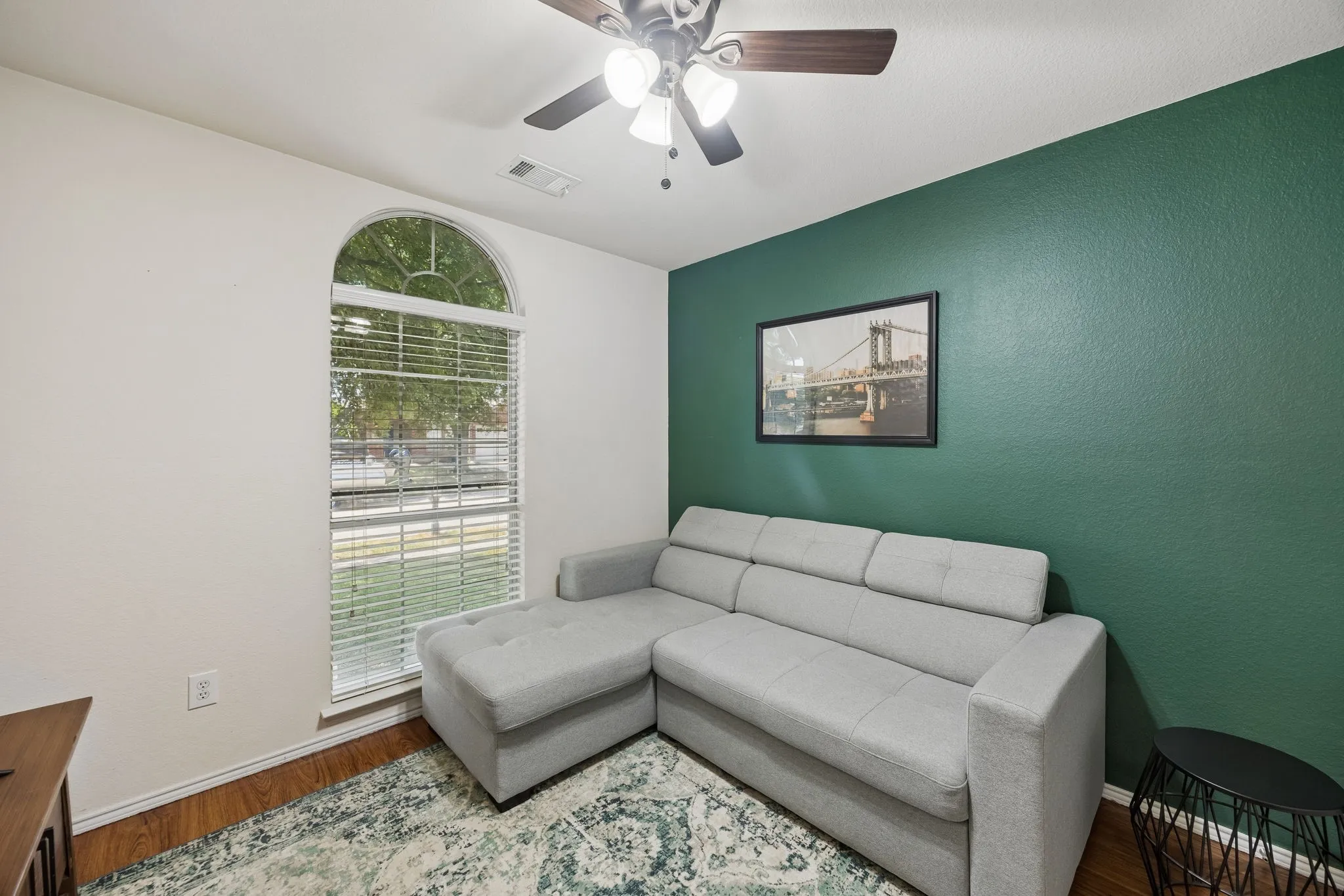 Single Family Residence For Sale in Denton County , 1705 Canvasback Drive, Aubrey, Texas 76227, 3 Bedroom, 2 Bathroom, 2 Garage spaces, 1,198 Sqft, built in 2005, mls#21347419, Real Estate Agent in Aubrey, Homes For Sale in Denton county, Homes For Sale in Aubrey, Realtor in Aubrey Texas, Real Estate Brokerage Independent Realty Texas, Luminita Cordes Realtor