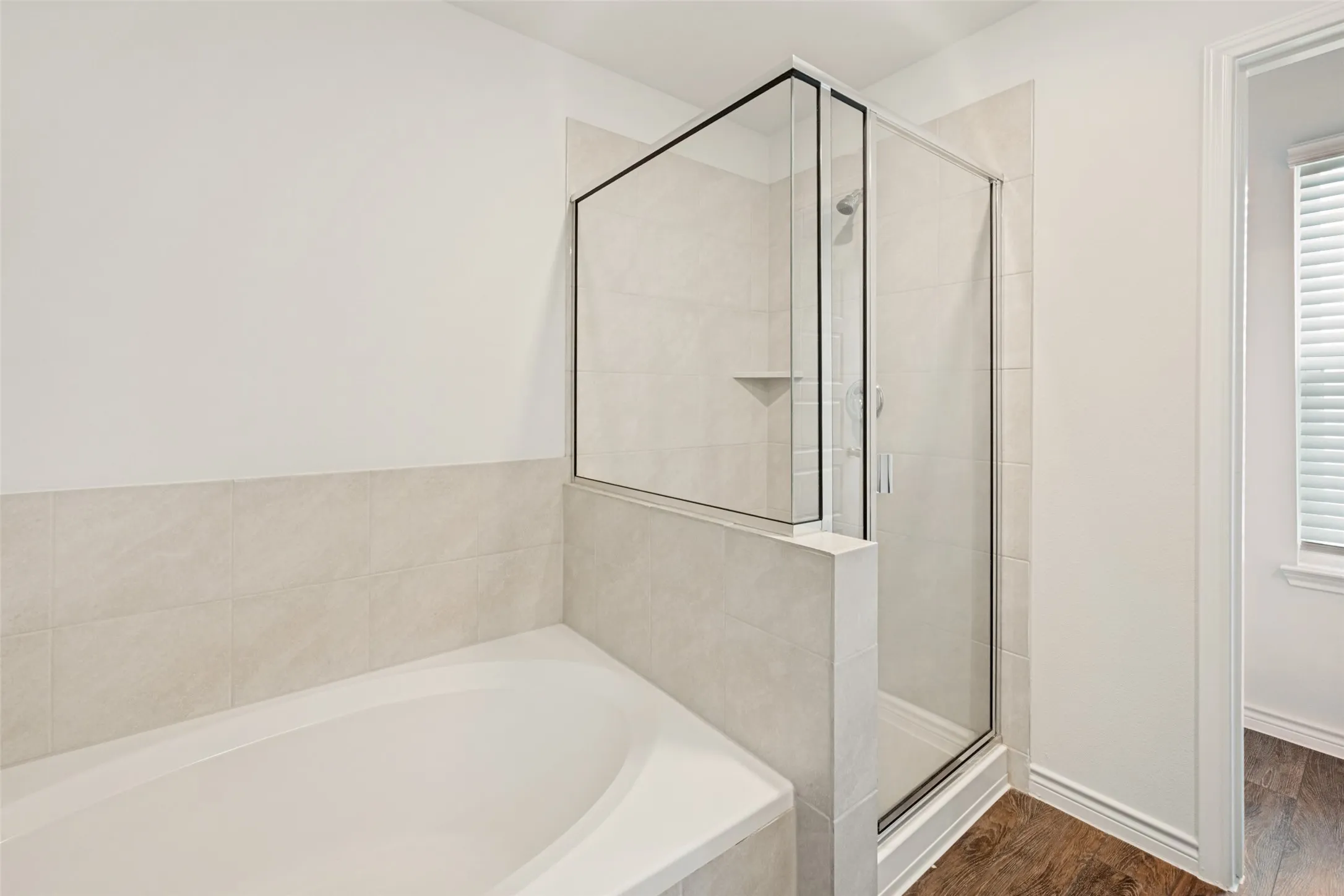 Single Family Residence For Sale in Tarrant County , 5569 Willamette Drive, Fort Worth, Texas 76119, 3 Bedroom, 3 Bathroom, 2 Garage spaces, 1,981 Sqft, built in 2023, Price $319,000, mls#21347709, Real Estate Agent in Fort Worth, Homes For Sale in Tarrant county, Homes For Sale in Fort Worth, Realtor in Fort Worth Texas, Real Estate Brokerage Independent Realty Texas, Luminita Cordes Realtor