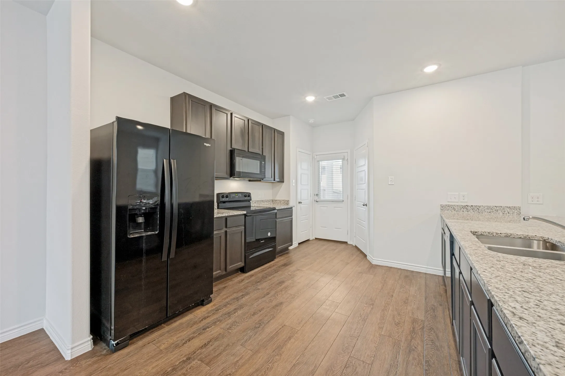 Single Family Residence For Sale in Tarrant County , 5569 Willamette Drive, Fort Worth, Texas 76119, 3 Bedroom, 3 Bathroom, 2 Garage spaces, 1,981 Sqft, built in 2023, Price $319,000, mls#21347709, Real Estate Agent in Fort Worth, Homes For Sale in Tarrant county, Homes For Sale in Fort Worth, Realtor in Fort Worth Texas, Real Estate Brokerage Independent Realty Texas, Luminita Cordes Realtor