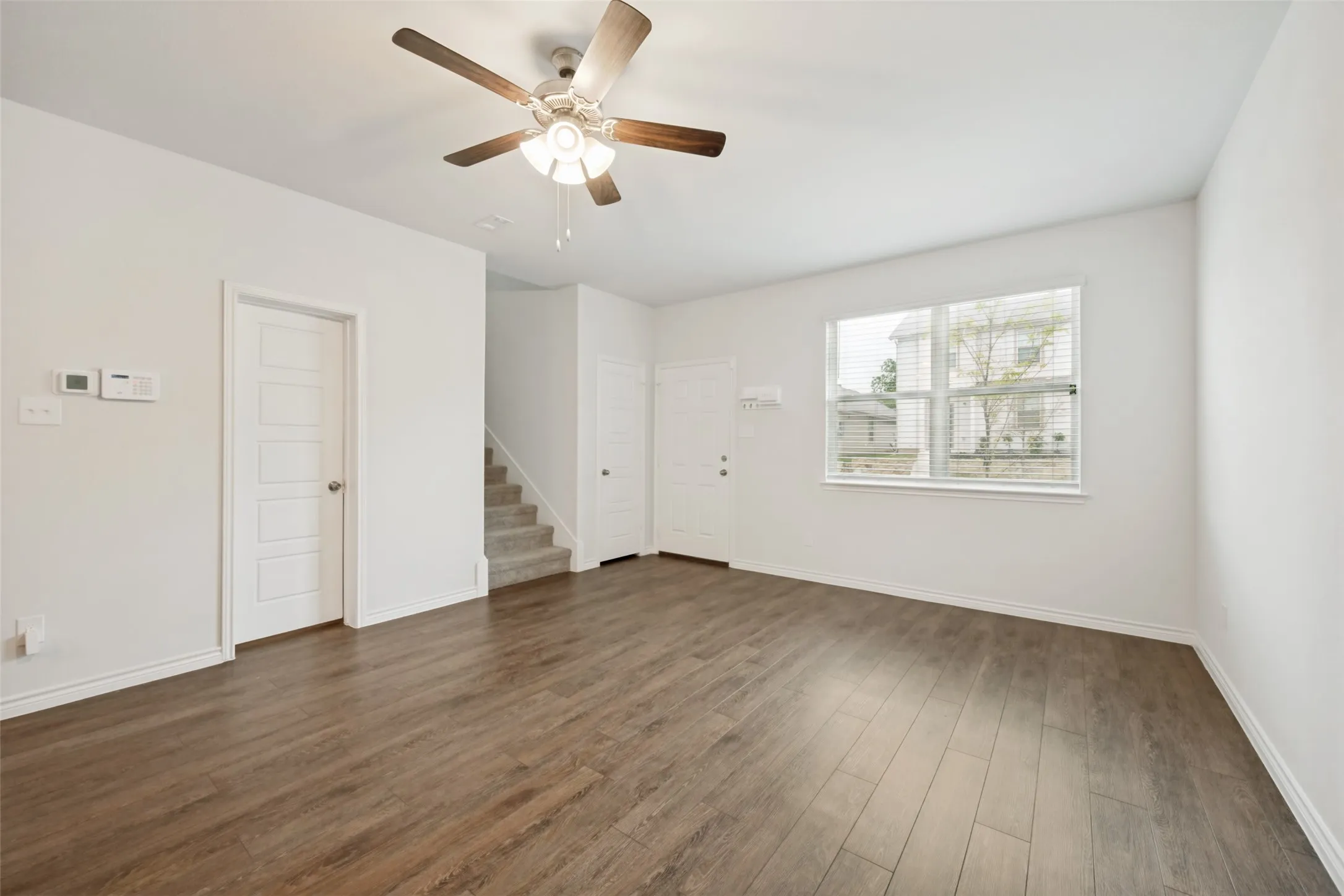 Single Family Residence For Sale in Tarrant County , 5569 Willamette Drive, Fort Worth, Texas 76119, 3 Bedroom, 3 Bathroom, 2 Garage spaces, 1,981 Sqft, built in 2023, Price $319,000, mls#21347709, Real Estate Agent in Fort Worth, Homes For Sale in Tarrant county, Homes For Sale in Fort Worth, Realtor in Fort Worth Texas, Real Estate Brokerage Independent Realty Texas, Luminita Cordes Realtor