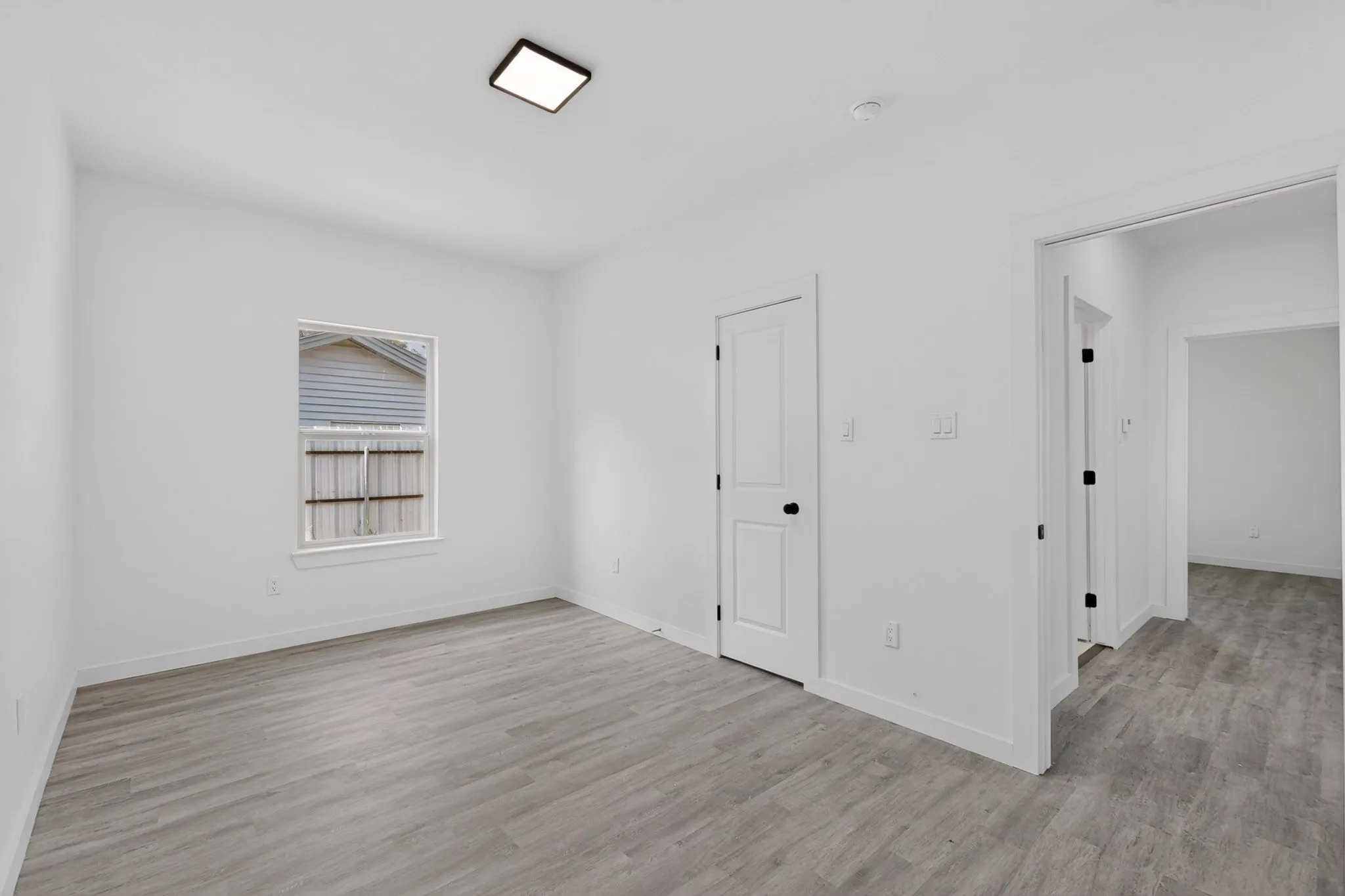 Single Family Residence For Sale in Dallas County , 2946 Darby Drive, Dallas, Texas 75227, 5 Bedroom, 3 Bathroom, Garage spaces, 2,019 Sqft, built in 1948, mls#21346507, Real Estate Agent in Dallas, Homes For Sale in Dallas county, Homes For Sale in Dallas, Realtor in Dallas Texas, Real Estate Brokerage Independent Realty Texas, Luminita Cordes Realtor