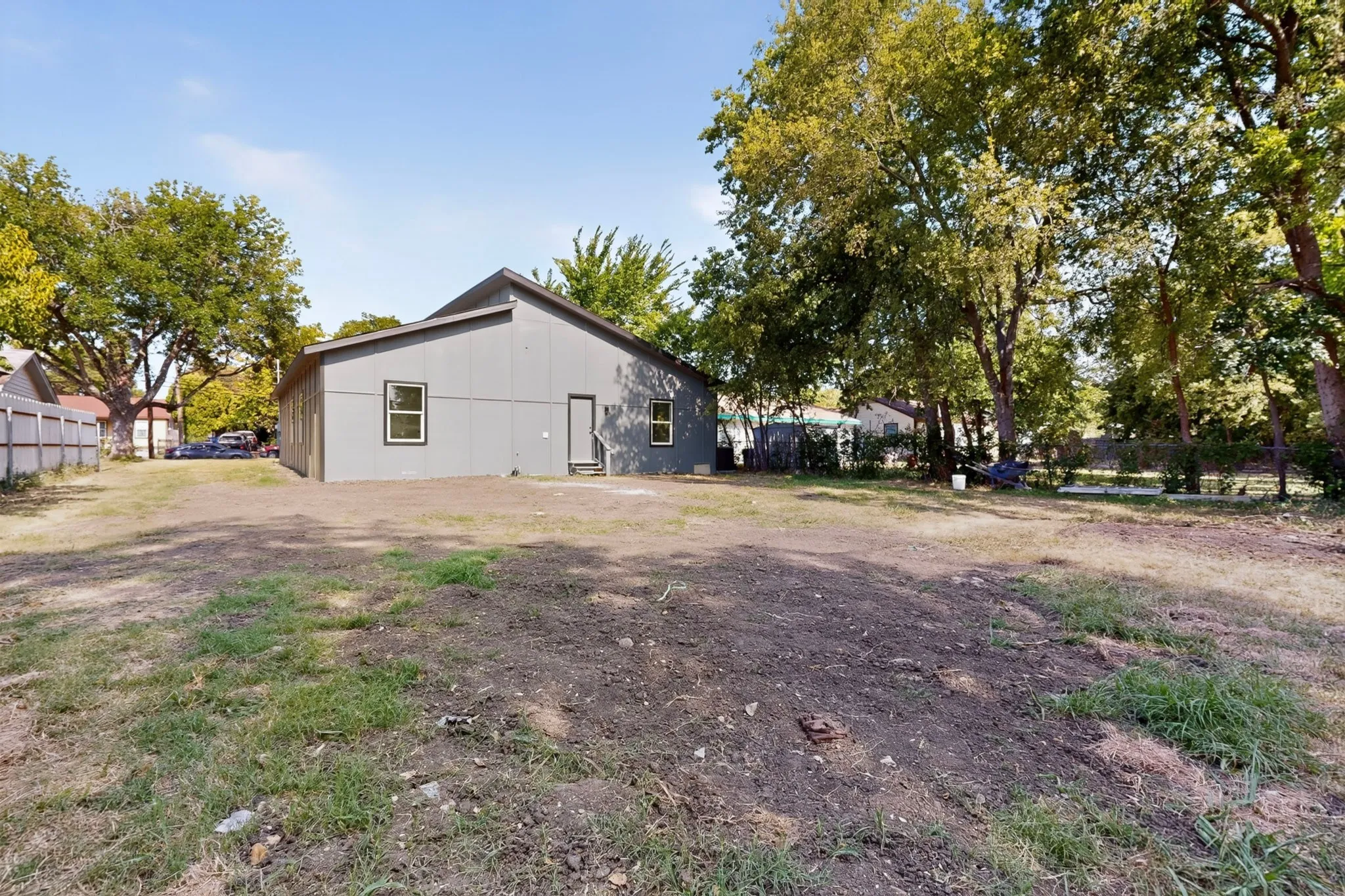 Single Family Residence For Sale in Dallas County , 2946 Darby Drive, Dallas, Texas 75227, 5 Bedroom, 3 Bathroom, Garage spaces, 2,019 Sqft, built in 1948, mls#21346507, Real Estate Agent in Dallas, Homes For Sale in Dallas county, Homes For Sale in Dallas, Realtor in Dallas Texas, Real Estate Brokerage Independent Realty Texas, Luminita Cordes Realtor