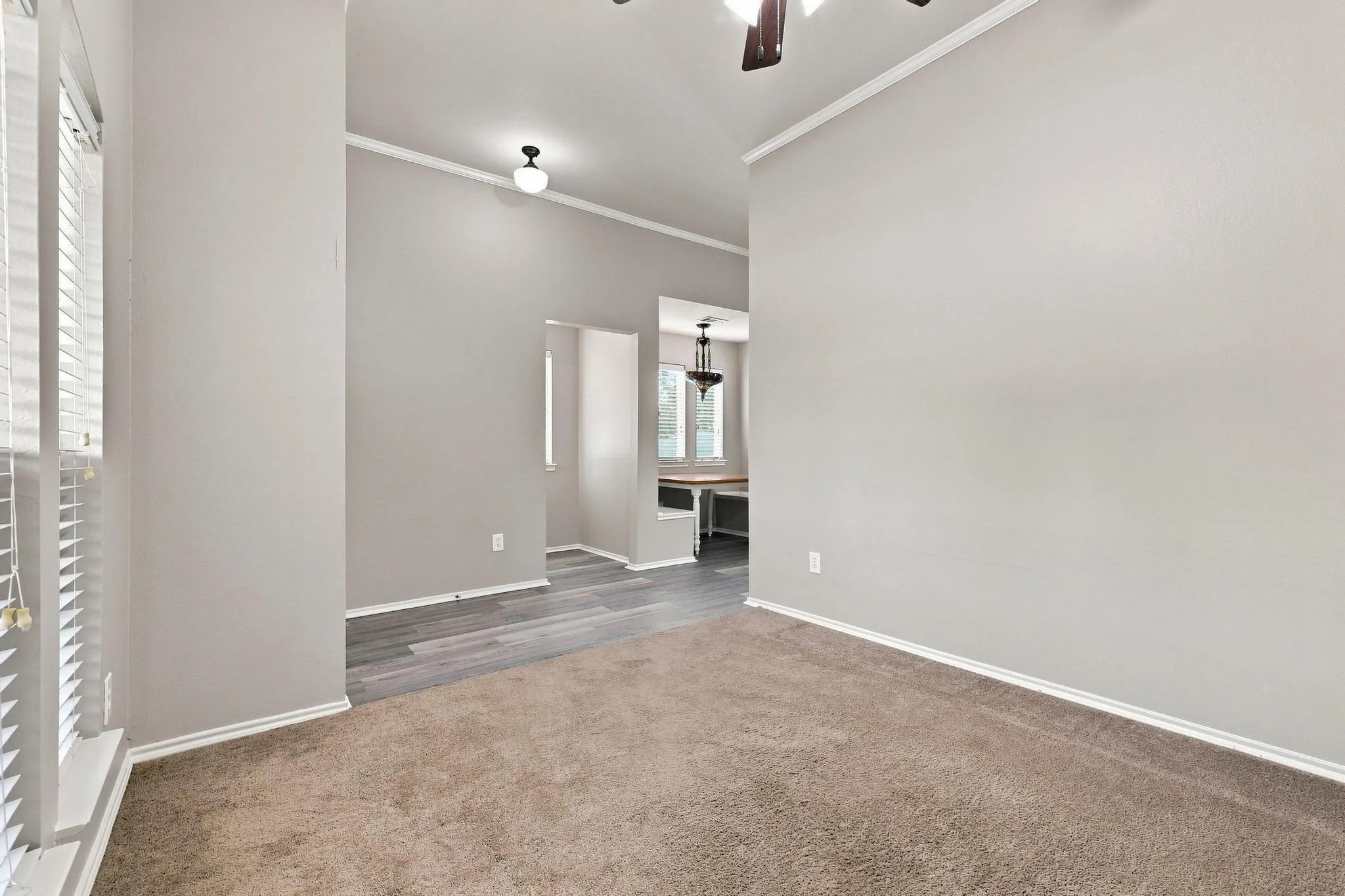 Single Family Residence For Sale in Collin County , 2401 Parkview Drive, Anna, Texas 75409, 3 Bedroom, 2 Bathroom, 2 Garage spaces, 1,462 Sqft, built in 2006, mls#21344156, Real Estate Agent in Anna, Homes For Sale in Collin county, Homes For Sale in Anna, Realtor in Anna Texas, Real Estate Brokerage Independent Realty Texas, Luminita Cordes Realtor