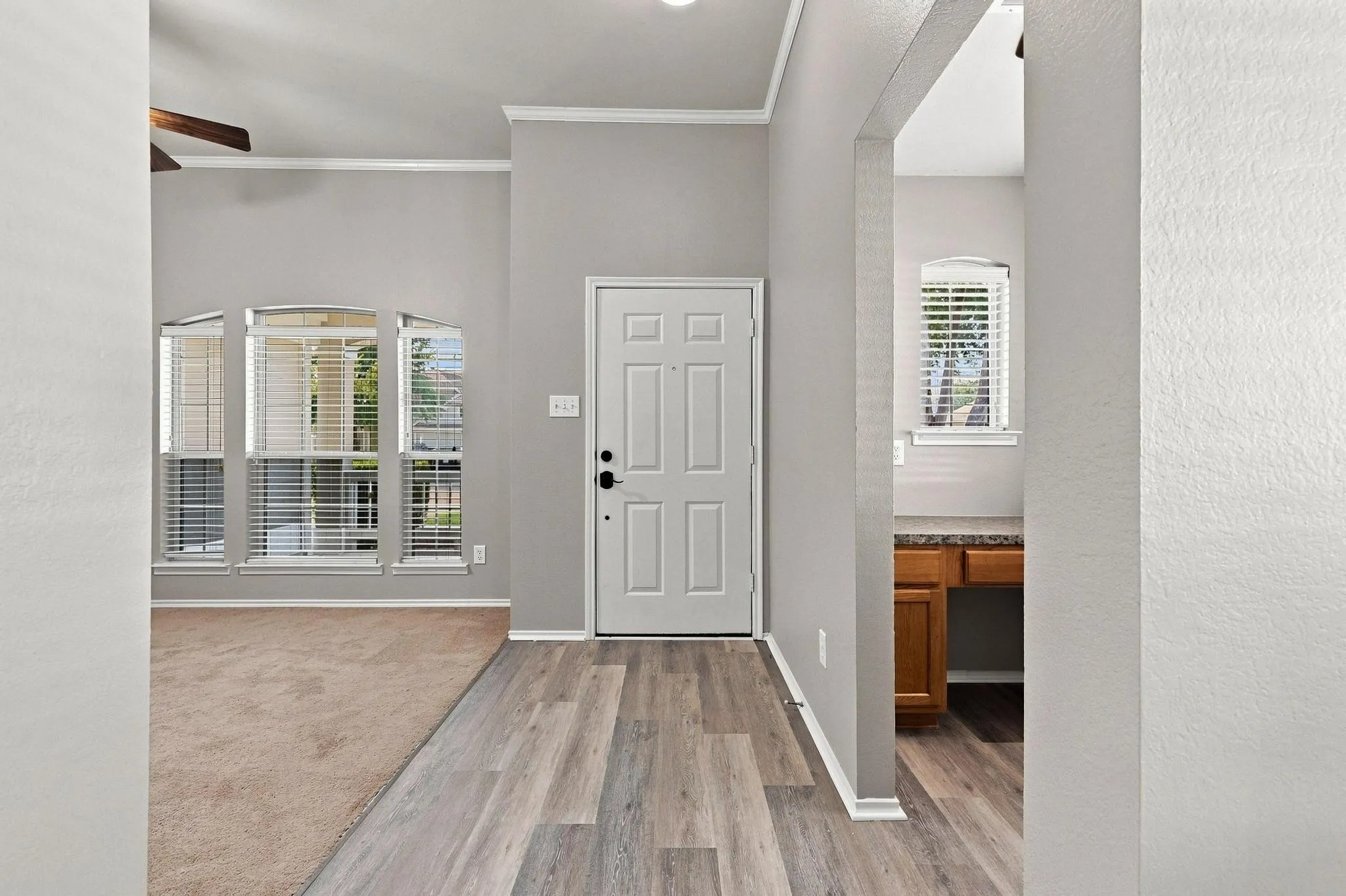 Single Family Residence For Sale in Collin County , 2401 Parkview Drive, Anna, Texas 75409, 3 Bedroom, 2 Bathroom, 2 Garage spaces, 1,462 Sqft, built in 2006, mls#21344156, Real Estate Agent in Anna, Homes For Sale in Collin county, Homes For Sale in Anna, Realtor in Anna Texas, Real Estate Brokerage Independent Realty Texas, Luminita Cordes Realtor