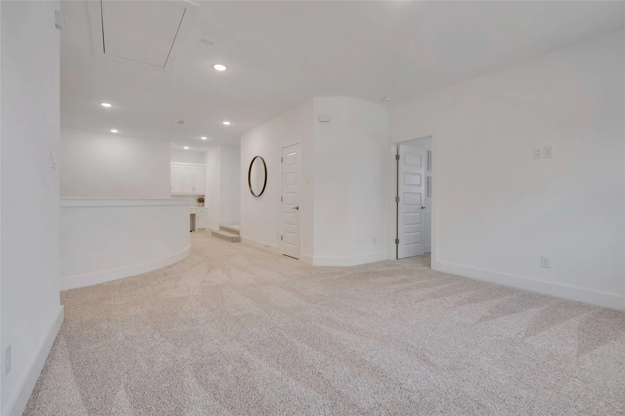Single Family Residence For Sale in Denton County , 4304 Brookshire Court, Highland Village, Texas 75077, 5 Bedroom, 5 Bathroom, 3 Garage spaces, 4,077 Sqft, built in 2022, mls#21344738, Real Estate Agent in Highland Village, Homes For Sale in Denton county, Homes For Sale in Highland Village, Realtor in Highland Village Texas, Real Estate Brokerage Independent Realty Texas, Luminita Cordes Realtor