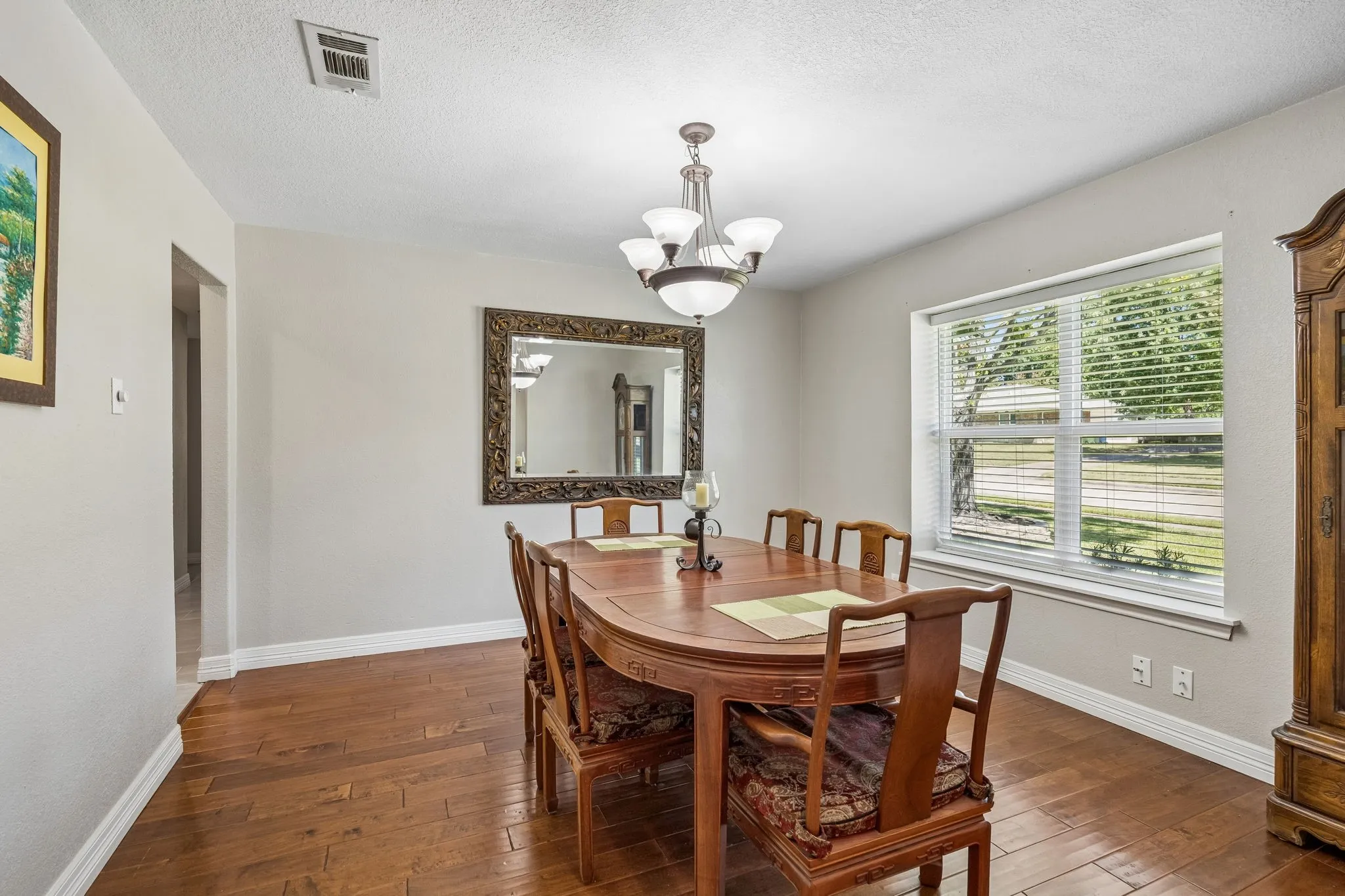 Single Family Residence For Sale in Dallas County , 502 Cashmere Drive, Garland, Texas 75041, 4 Bedroom, 3 Bathroom, 4 Garage spaces, 3,028 Sqft, built in 1980, mls#21344094, Real Estate Agent in Garland, Homes For Sale in Dallas county, Homes For Sale in Garland, Realtor in Garland Texas, Real Estate Brokerage Independent Realty Texas, Luminita Cordes Realtor