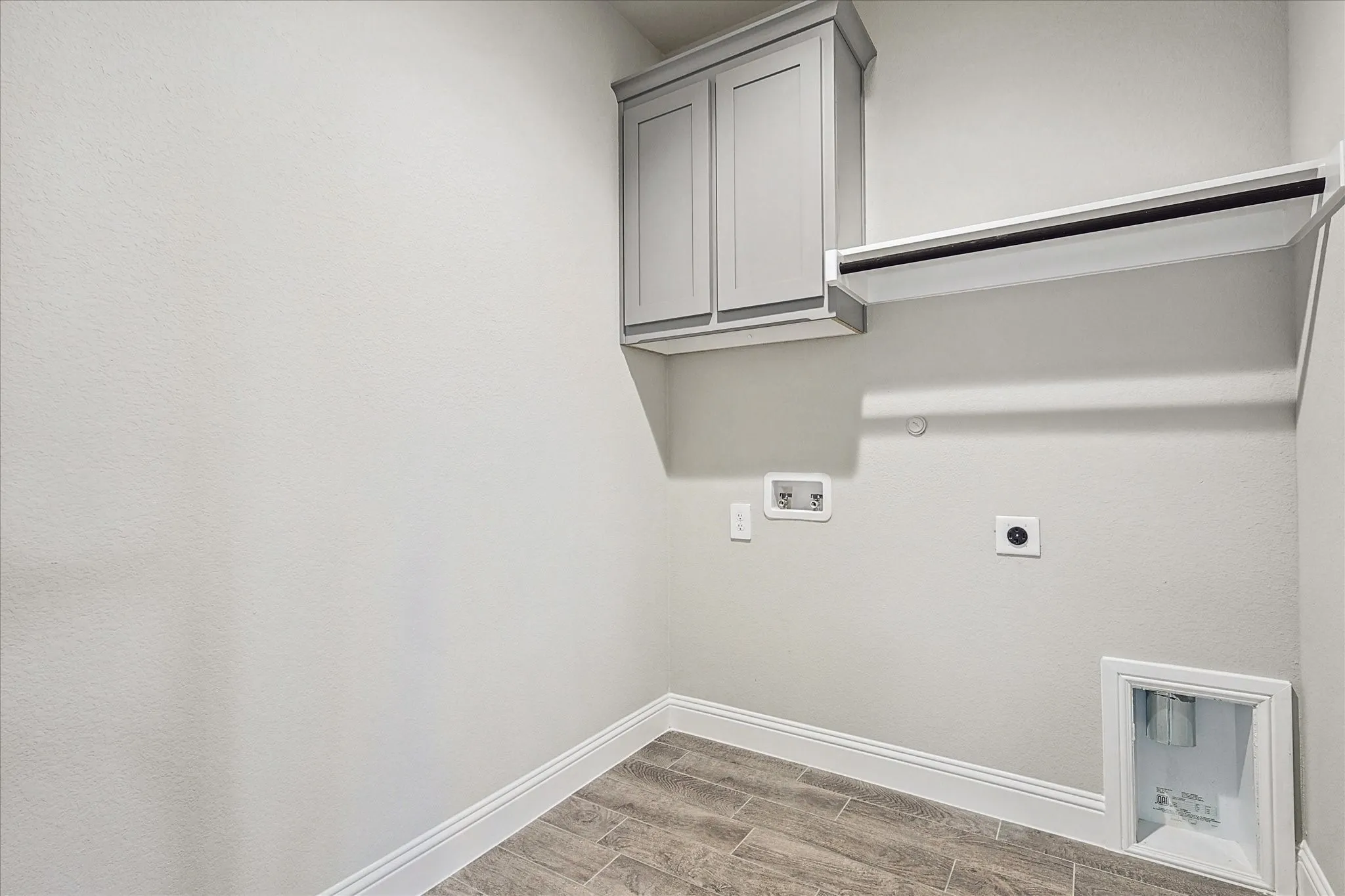 Single Family Residence For Rent in Denton County , 1712 Buzzard Road, Denton, Texas 76205, 4 Bedroom, 2 Bathroom, 2 Garage spaces, 1,711 Sqft, built in 2024, mls#21346790, Real Estate Agent in Denton, Homes For Rent in Denton county, Homes For Rent in Denton, Realtor in Denton Texas, Real Estate Brokerage Independent Realty Texas, Luminita Cordes Realtor