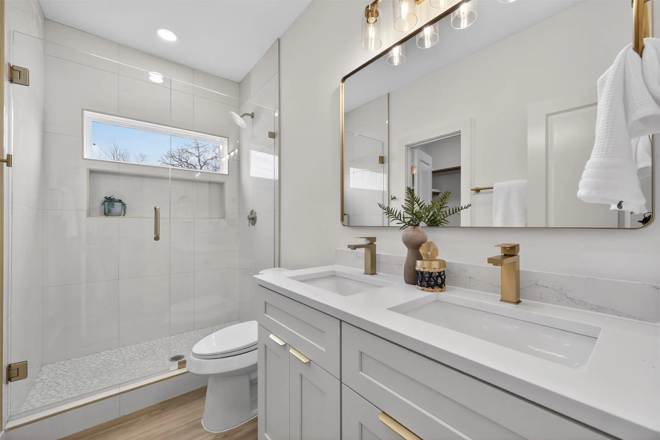 Single Family Residence For Sale in Dallas County , 2414 Anderson Street, Dallas, Texas 75215, 4 Bedroom, 4 Bathroom, 1 Garage spaces, 1,940 Sqft, built in 2025, Price $290,000, mls#21347725, Real Estate Agent in Dallas, Homes For Sale in Dallas county, Homes For Sale in Dallas, Realtor in Dallas Texas, Real Estate Brokerage Independent Realty Texas, Luminita Cordes Realtor