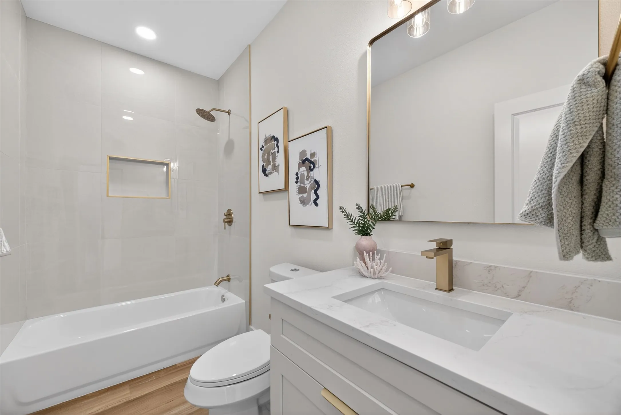 Single Family Residence For Sale in Dallas County , 2414 Anderson Street, Dallas, Texas 75215, 4 Bedroom, 4 Bathroom, 1 Garage spaces, 1,940 Sqft, built in 2025, Price $290,000, mls#21347725, Real Estate Agent in Dallas, Homes For Sale in Dallas county, Homes For Sale in Dallas, Realtor in Dallas Texas, Real Estate Brokerage Independent Realty Texas, Luminita Cordes Realtor