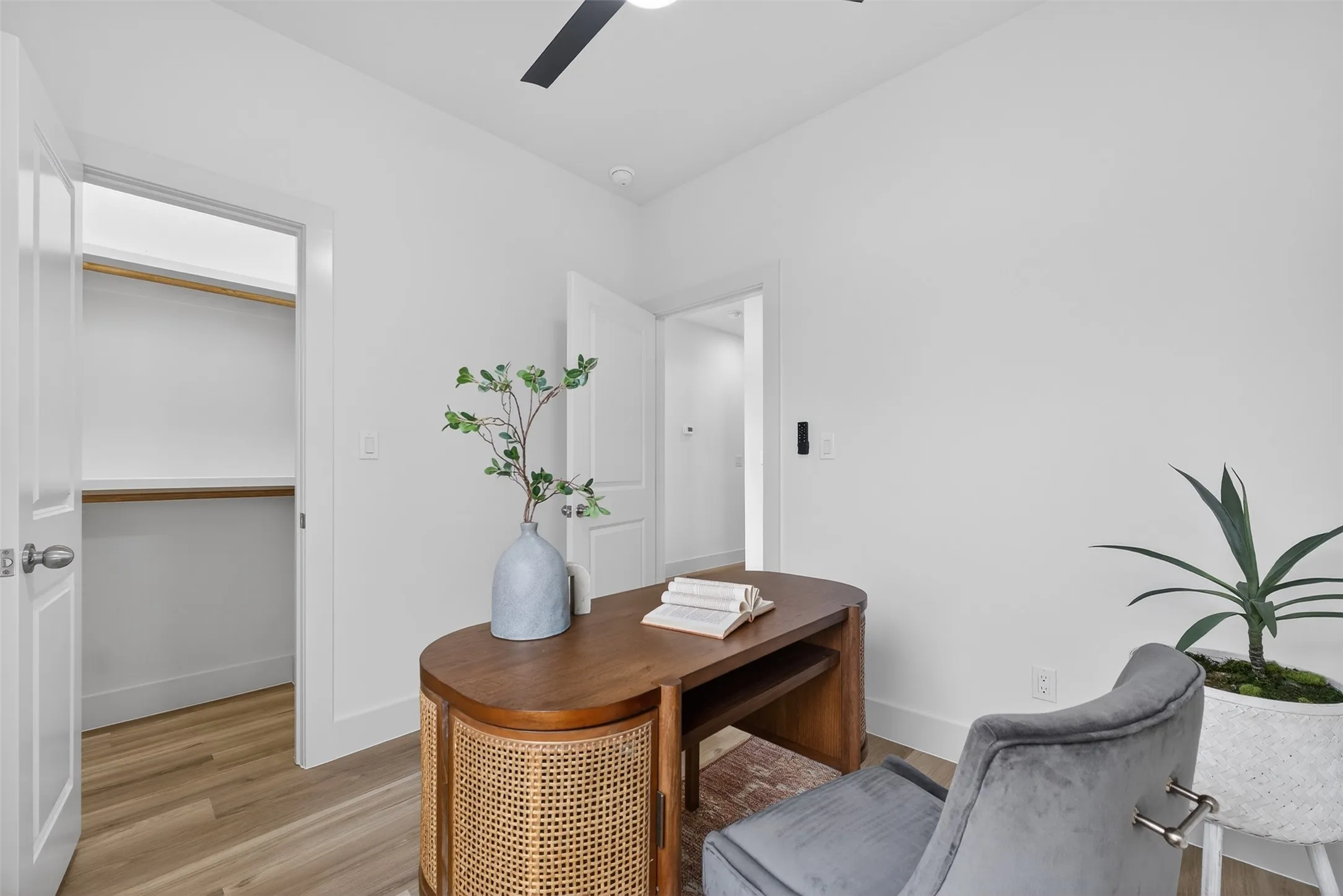 Single Family Residence For Sale in Dallas County , 2414 Anderson Street, Dallas, Texas 75215, 4 Bedroom, 4 Bathroom, 1 Garage spaces, 1,940 Sqft, built in 2025, Price $290,000, mls#21347725, Real Estate Agent in Dallas, Homes For Sale in Dallas county, Homes For Sale in Dallas, Realtor in Dallas Texas, Real Estate Brokerage Independent Realty Texas, Luminita Cordes Realtor