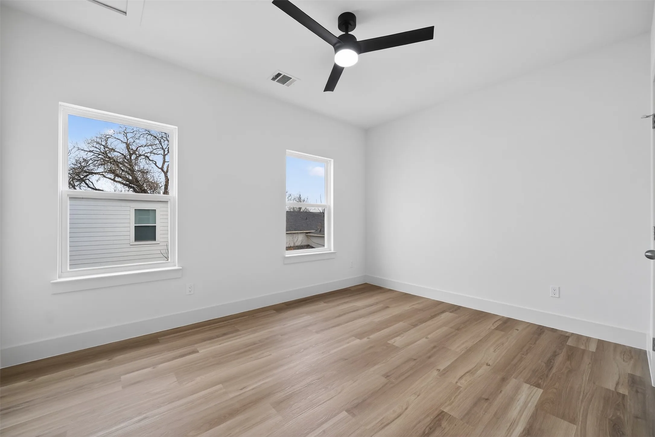 Single Family Residence For Sale in Dallas County , 2414 Anderson Street, Dallas, Texas 75215, 4 Bedroom, 4 Bathroom, 1 Garage spaces, 1,940 Sqft, built in 2025, Price $290,000, mls#21347725, Real Estate Agent in Dallas, Homes For Sale in Dallas county, Homes For Sale in Dallas, Realtor in Dallas Texas, Real Estate Brokerage Independent Realty Texas, Luminita Cordes Realtor