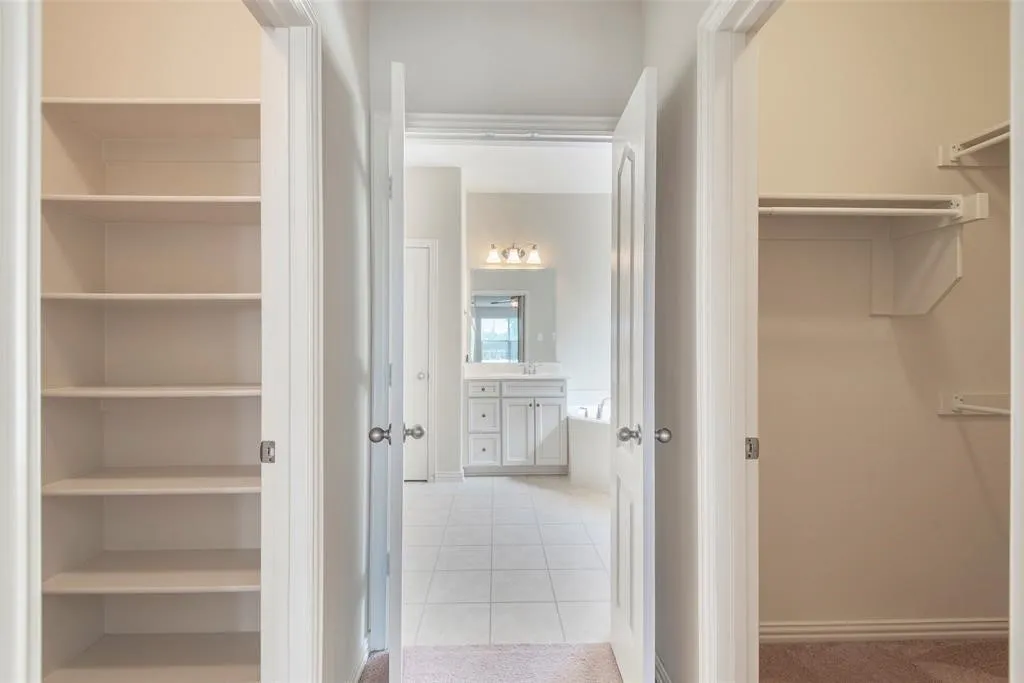 Single Family Residence For Rent in Collin County , 8008 Choctaw Lane, Mc Kinney, Texas 75070, 3 Bedroom, 4 Bathroom, 2 Garage spaces, 3,174 Sqft, built in 2013, mls#21347728, Real Estate Agent in Mc Kinney, Homes For Rent in Collin county, Homes For Rent in Mc Kinney, Realtor in Mc Kinney Texas, Real Estate Brokerage Independent Realty Texas, Luminita Cordes Realtor