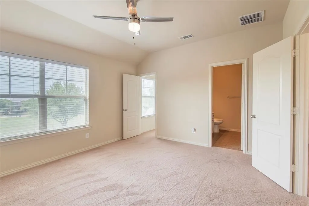 Single Family Residence For Rent in Collin County , 8008 Choctaw Lane, Mc Kinney, Texas 75070, 3 Bedroom, 4 Bathroom, 2 Garage spaces, 3,174 Sqft, built in 2013, mls#21347728, Real Estate Agent in Mc Kinney, Homes For Rent in Collin county, Homes For Rent in Mc Kinney, Realtor in Mc Kinney Texas, Real Estate Brokerage Independent Realty Texas, Luminita Cordes Realtor