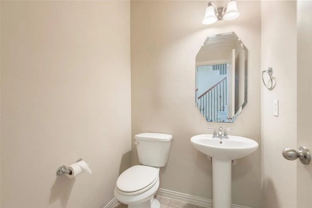 Single Family Residence For Rent in Collin County , 8008 Choctaw Lane, Mc Kinney, Texas 75070, 3 Bedroom, 4 Bathroom, 2 Garage spaces, 3,174 Sqft, built in 2013, mls#21347728, Real Estate Agent in Mc Kinney, Homes For Rent in Collin county, Homes For Rent in Mc Kinney, Realtor in Mc Kinney Texas, Real Estate Brokerage Independent Realty Texas, Luminita Cordes Realtor