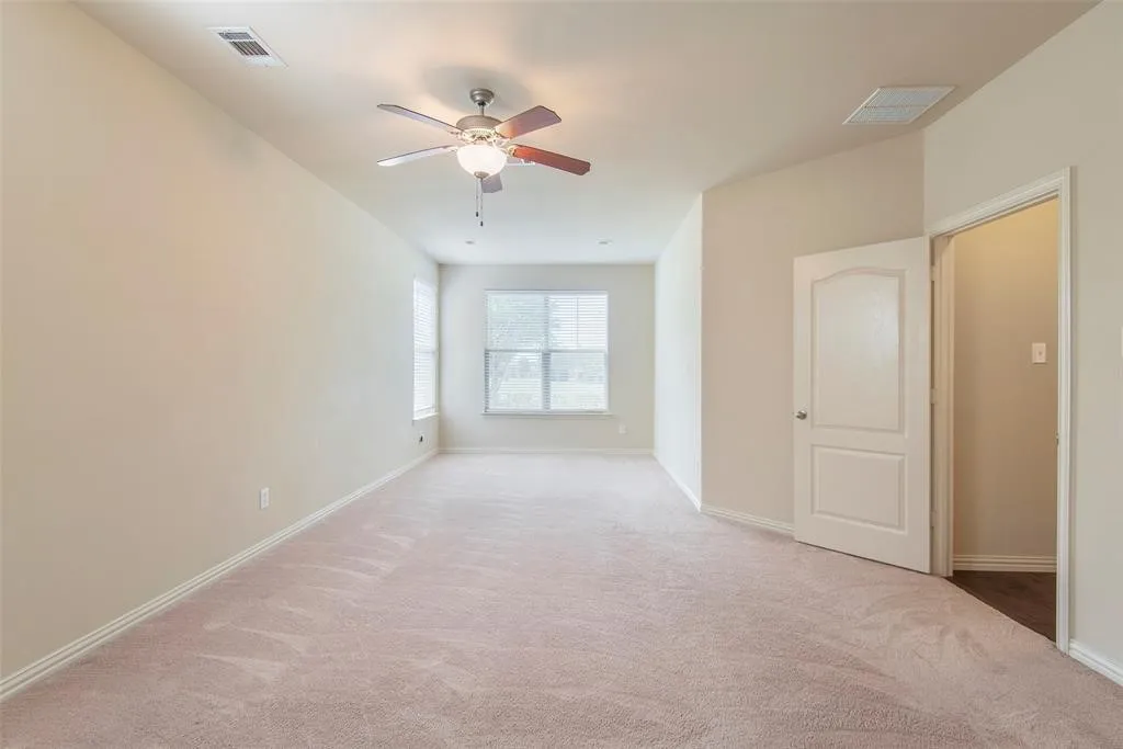 Single Family Residence For Rent in Collin County , 8008 Choctaw Lane, Mc Kinney, Texas 75070, 3 Bedroom, 4 Bathroom, 2 Garage spaces, 3,174 Sqft, built in 2013, mls#21347728, Real Estate Agent in Mc Kinney, Homes For Rent in Collin county, Homes For Rent in Mc Kinney, Realtor in Mc Kinney Texas, Real Estate Brokerage Independent Realty Texas, Luminita Cordes Realtor