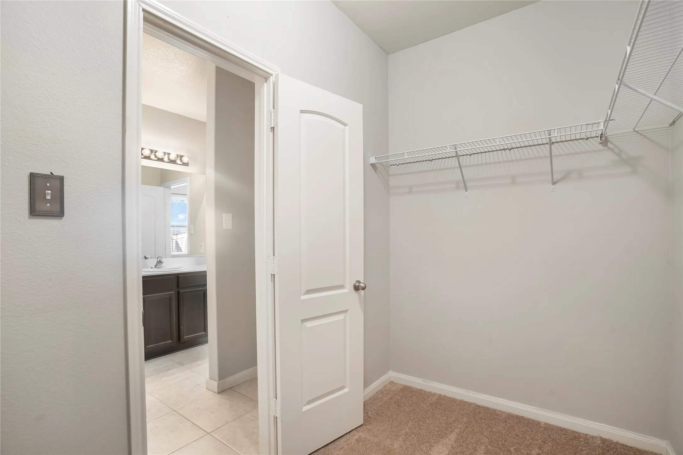 Single Family Residence For Rent in Tarrant County , 6001 Royal Gorge Drive, Fort Worth, Texas 76179, 3 Bedroom, 2 Bathroom, 2 Garage spaces, 1,636 Sqft, built in 2018, mls#21347729, Real Estate Agent in Fort Worth, Homes For Rent in Tarrant county, Homes For Rent in Fort Worth, Realtor in Fort Worth Texas, Real Estate Brokerage Independent Realty Texas, Luminita Cordes Realtor