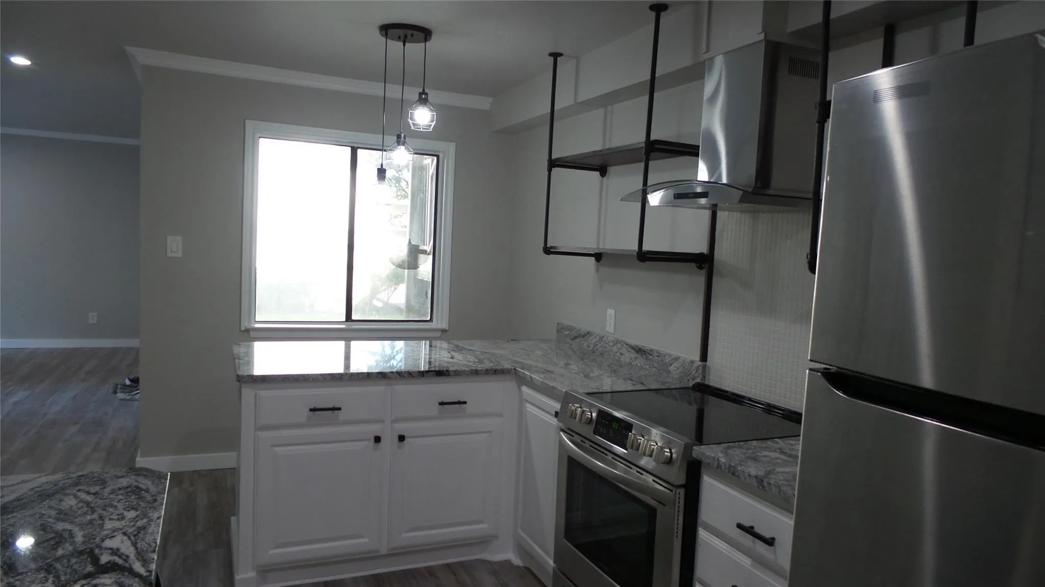 Condominium For Rent in Dallas County , 5723 Harvest Hill Road 1039, Dallas, Texas 75230, 1 Bedroom, 1 Bathroom, Garage spaces, 658 Sqft, built in 1970, Price $1,550, mls#21347513, Real Estate Agent in Dallas, Homes For Rent in Dallas county, Homes For Rent in Dallas, Realtor in Dallas Texas, Real Estate Brokerage Independent Realty Texas, Luminita Cordes Realtor