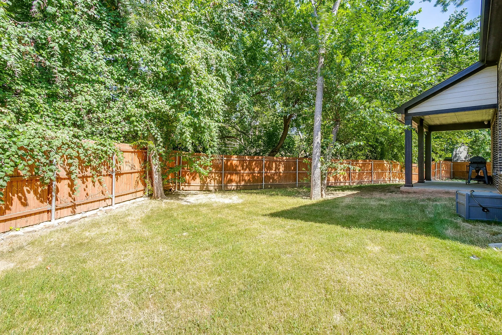 Single Family Residence For Rent in Tarrant County , 826 Rumfield Road, White Settlement, Texas 76108, 4 Bedroom, 3 Bathroom, 2 Garage spaces, 1,838 Sqft, built in 2022, mls#21347721, Real Estate Agent in White Settlement, Homes For Rent in Tarrant county, Homes For Rent in White Settlement, Realtor in White Settlement Texas, Real Estate Brokerage Independent Realty Texas, Luminita Cordes Realtor