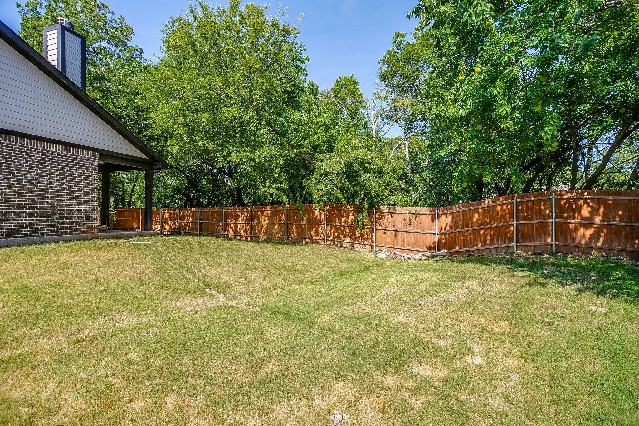 Single Family Residence For Rent in Tarrant County , 826 Rumfield Road, White Settlement, Texas 76108, 4 Bedroom, 3 Bathroom, 2 Garage spaces, 1,838 Sqft, built in 2022, mls#21347721, Real Estate Agent in White Settlement, Homes For Rent in Tarrant county, Homes For Rent in White Settlement, Realtor in White Settlement Texas, Real Estate Brokerage Independent Realty Texas, Luminita Cordes Realtor
